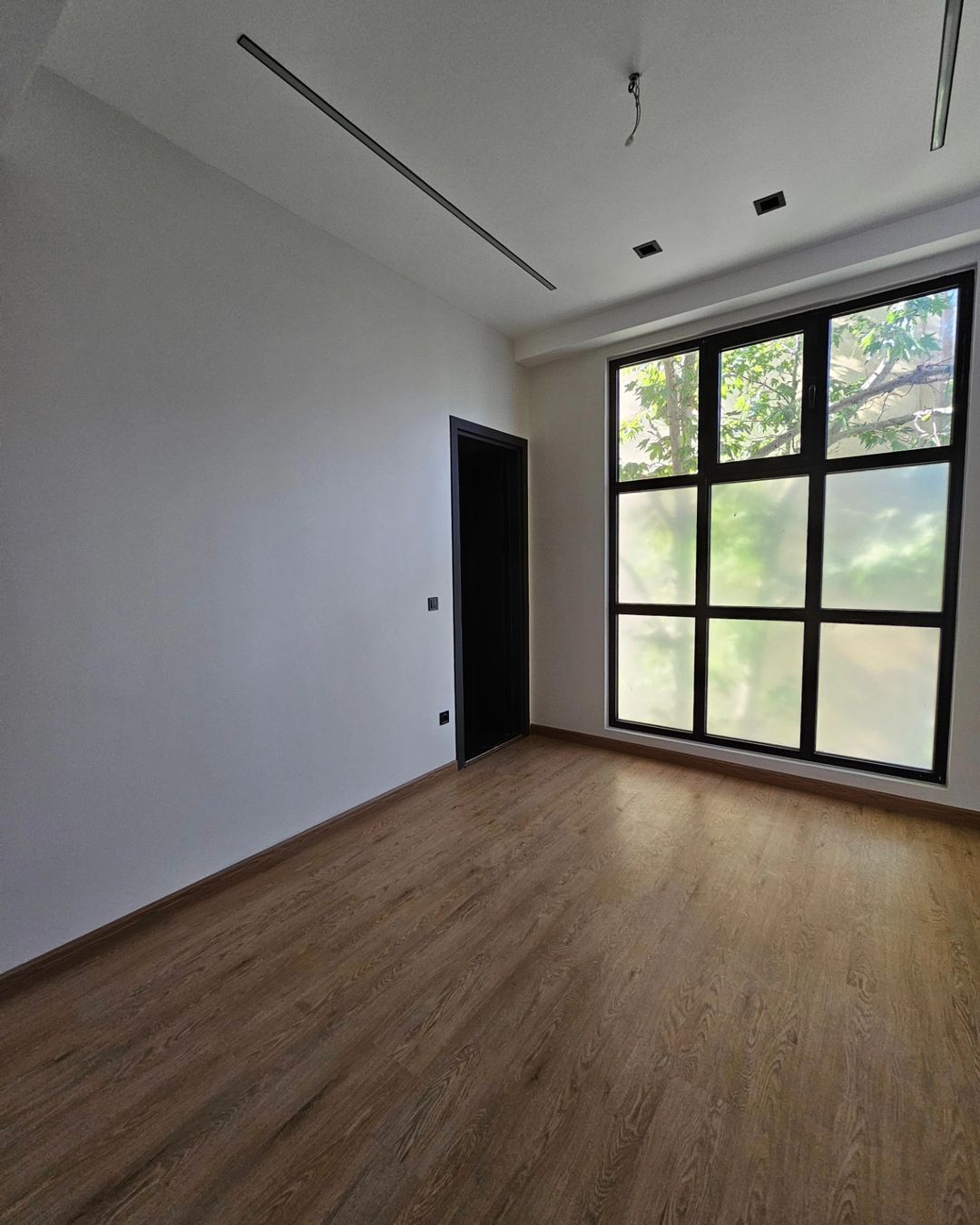 فرمانیه سنبل 260متر 4خواب 2مستر تک واحدی