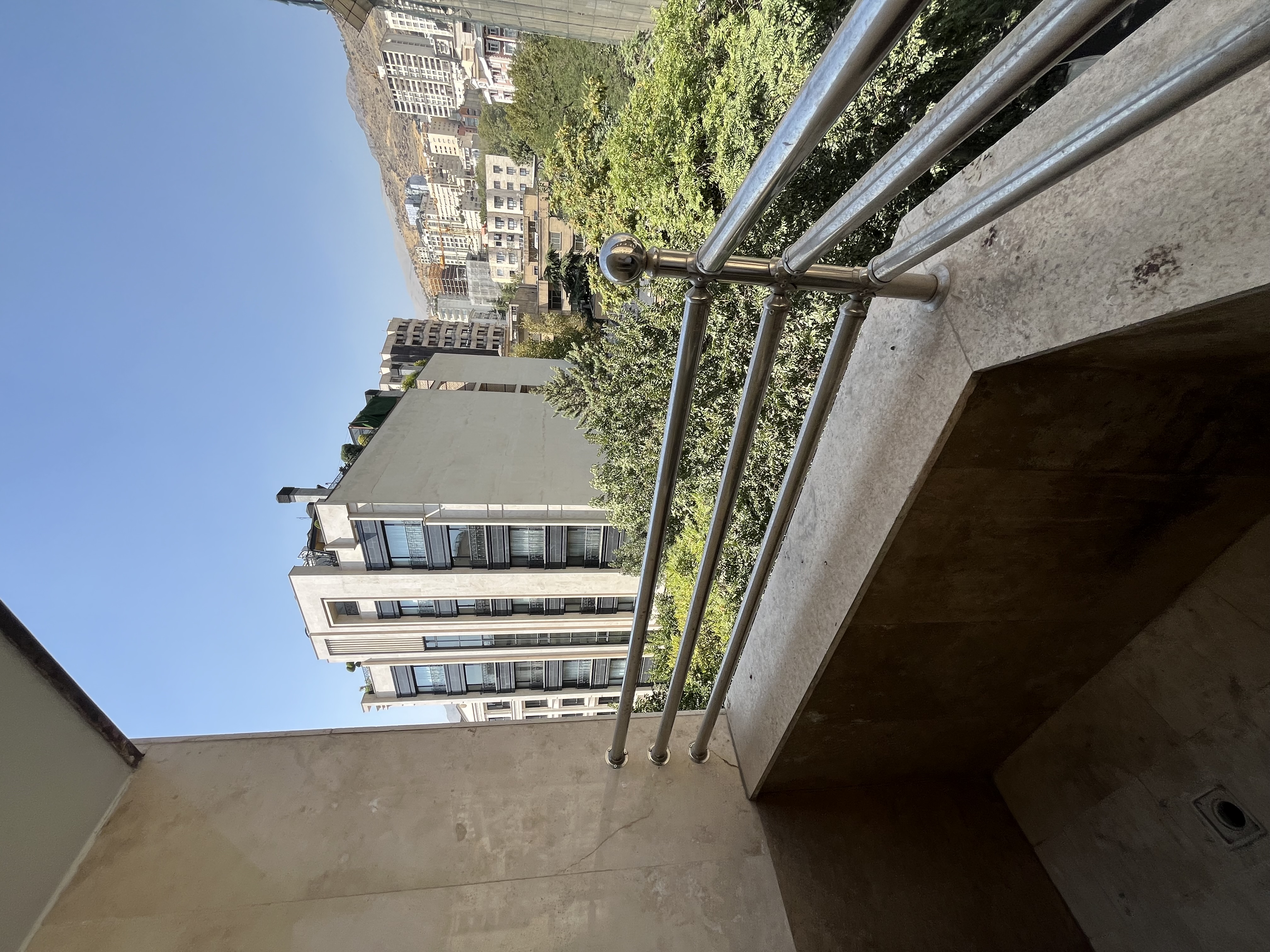 اجاره آپارتمان 160 متر گلسنگ تراس چیدمان