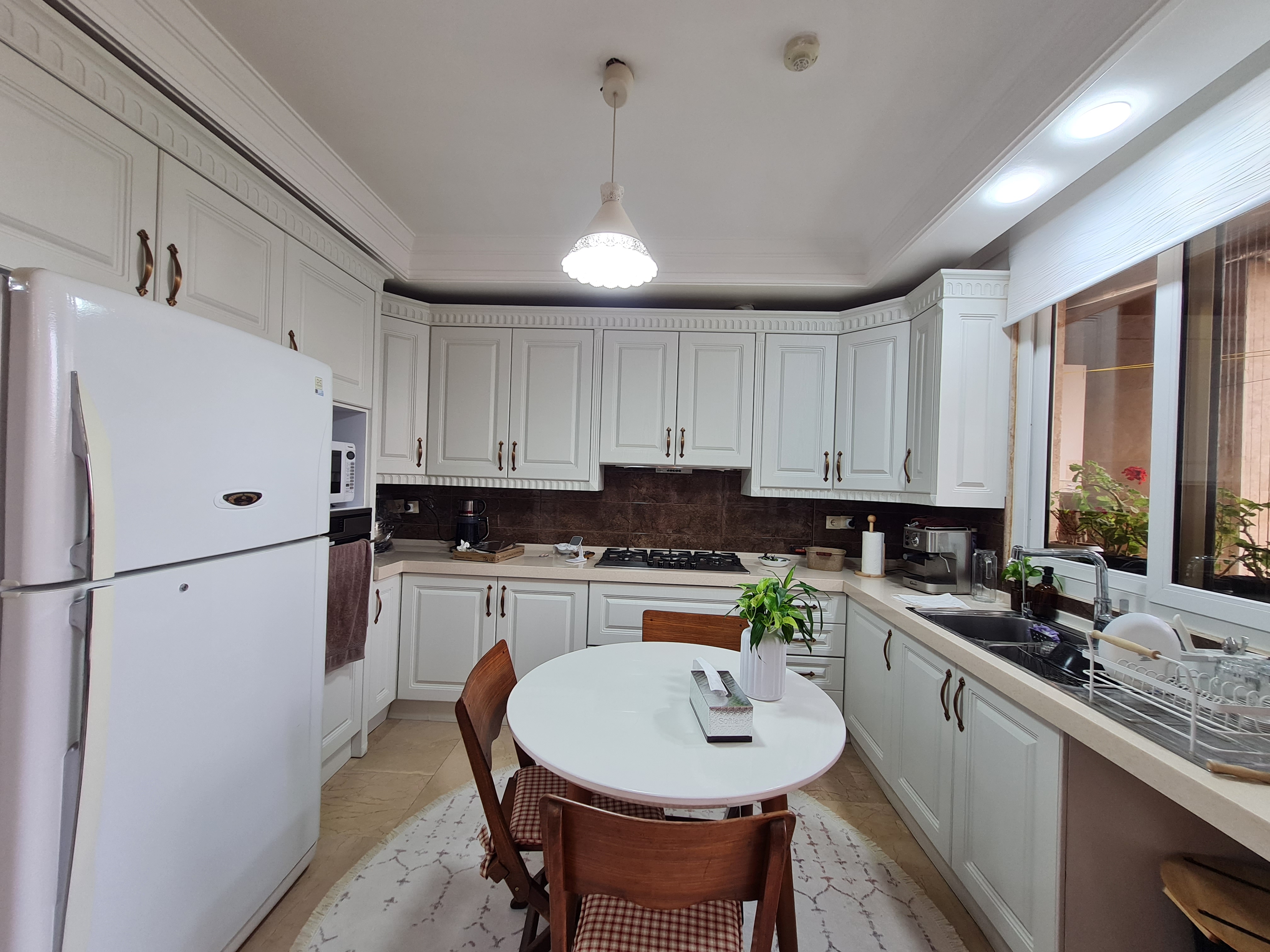 فروش آپارتمان 145 متر اختیاریه شمالی سفیر نشین