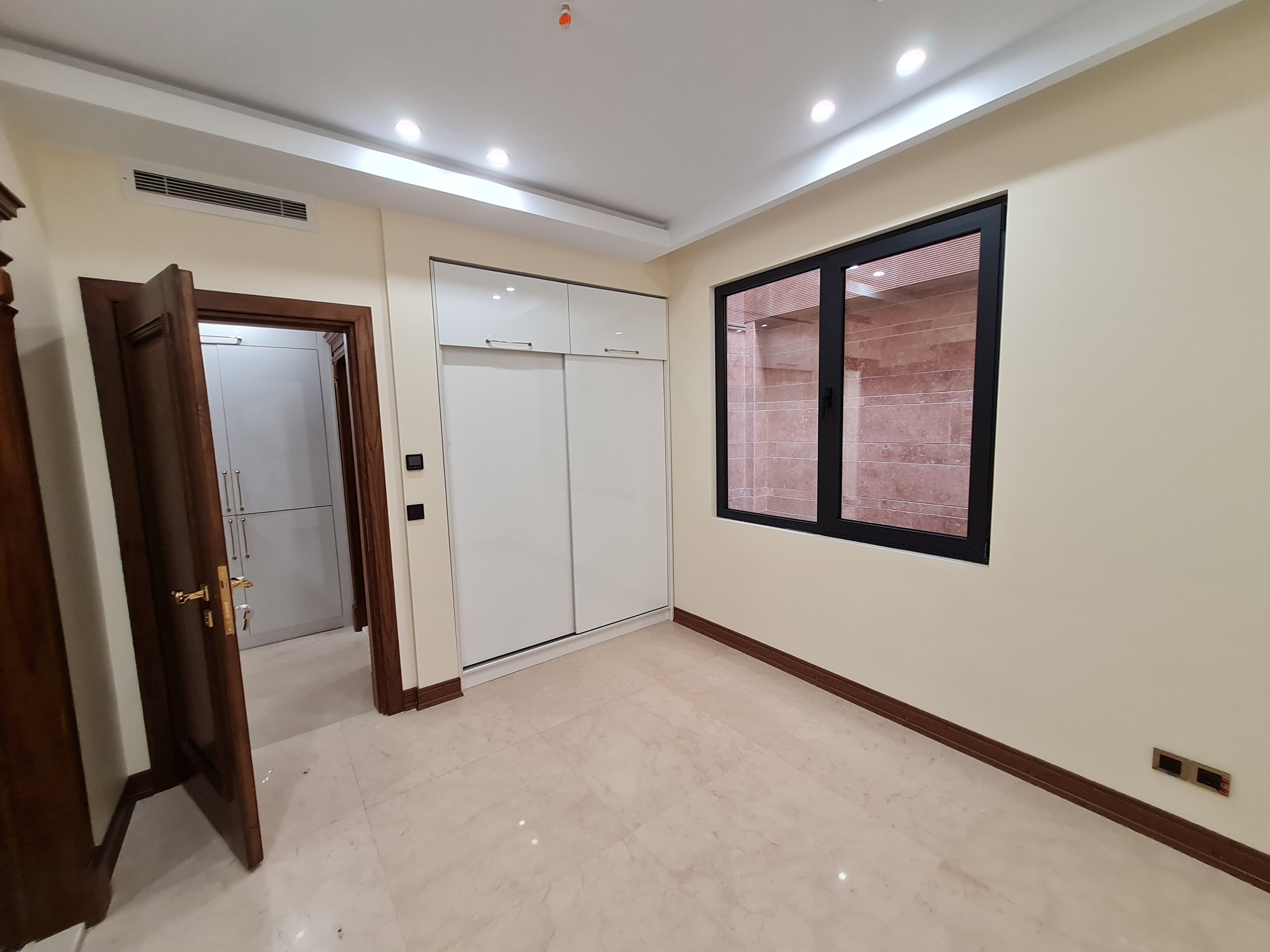 فروش آپارتمان 135 متر نیاوران تاپ لوکیشن