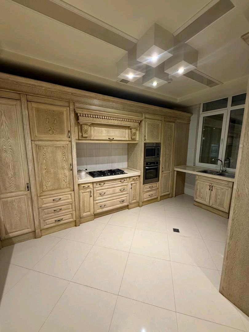 اجاره آپارتمان 205متر فول مشاعات تاپ لوکیشن بدون مشابه