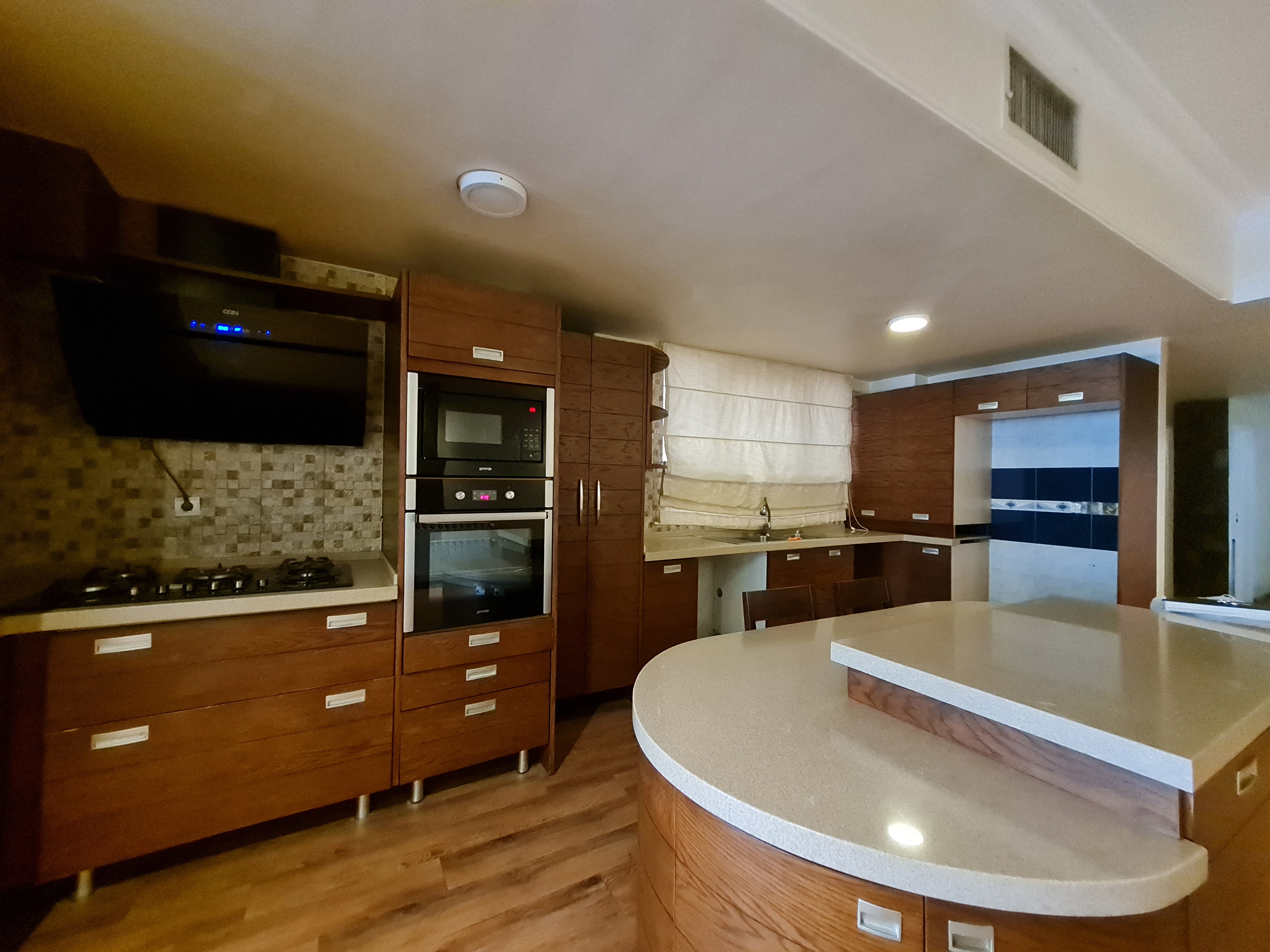 فروش آپارتمان 150 متر جهانتاب تاپ لوکیشن