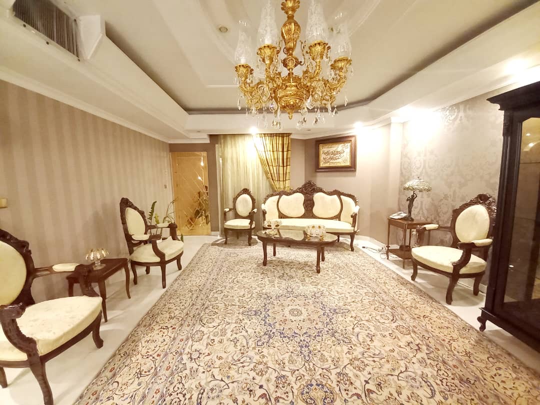 فروش آپارتمان 190 متر دیباجی نور‌مستقیم