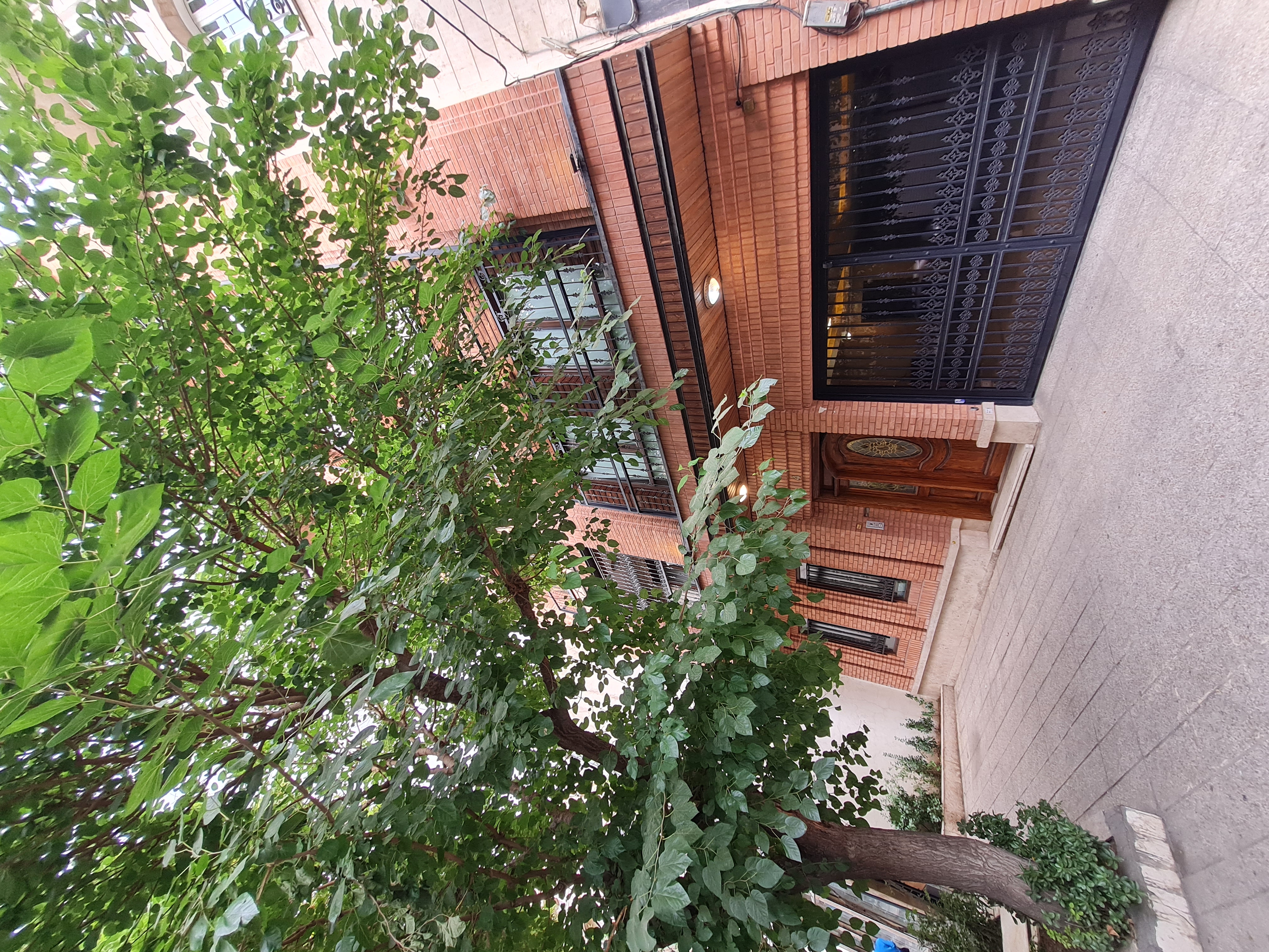 فروش آپارتمان 170 متر تاپ لوکیشن جهانتاب