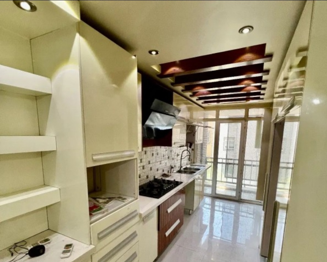 فروش آپارتمان 97متر نارمک تاپ لوکیشن