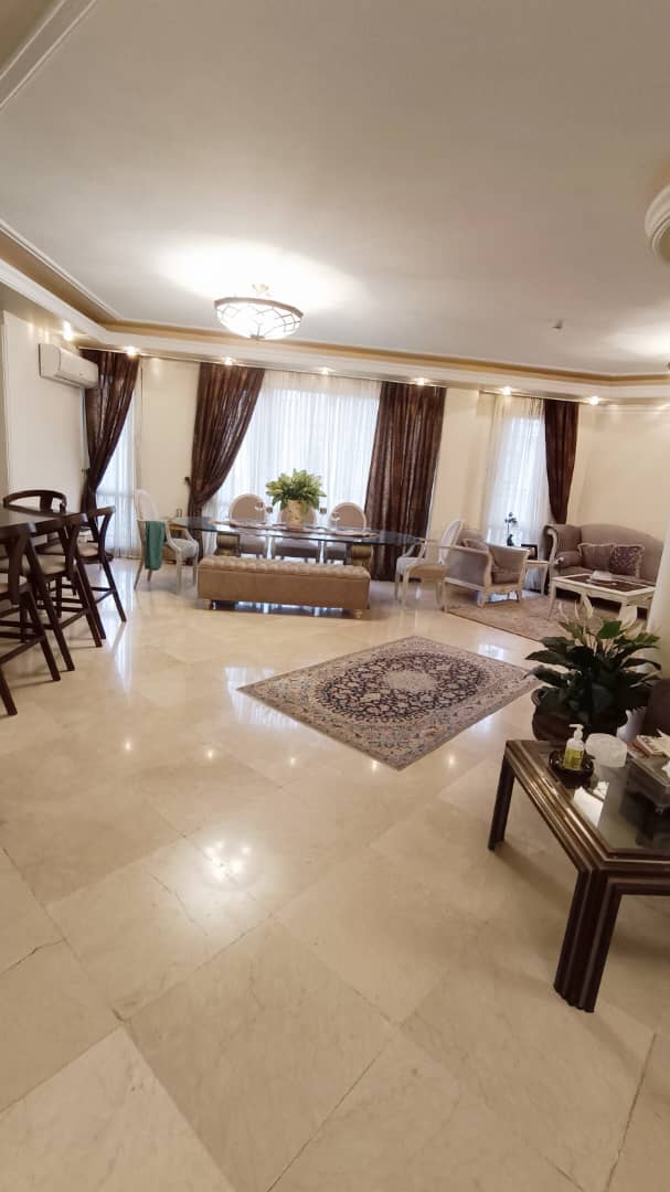 فروش آپارتمان 200 متر نیاوران