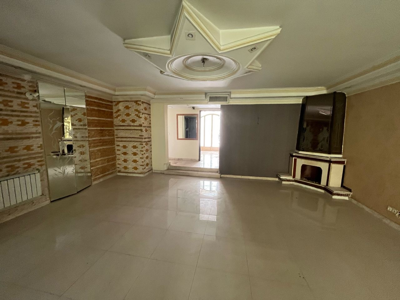 فروش آپارتمان ٣خواب آجودانيه