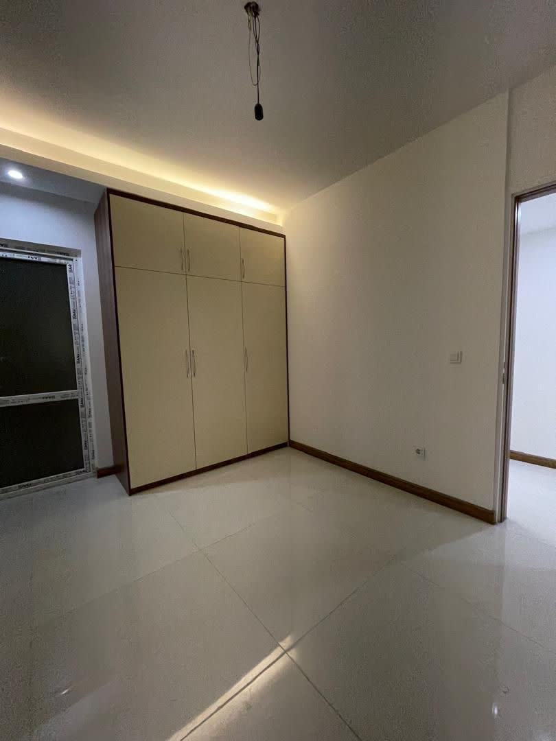 فروش آپارتمان 135متر نارمک تاپ لوکیشن