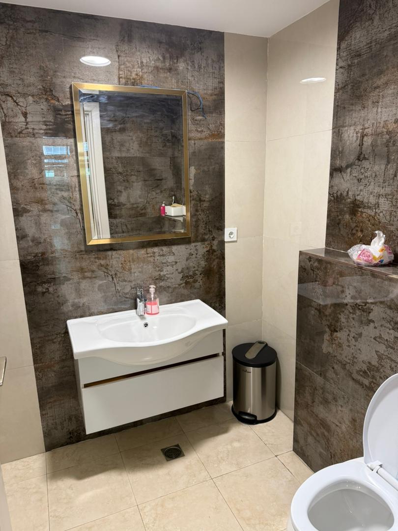 200 متر سند اداری برج حیات سبز