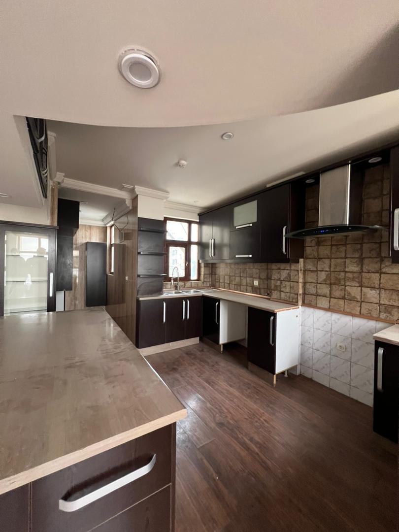 فروش آپارتمان 230متر نیاوران 3پارکینگ