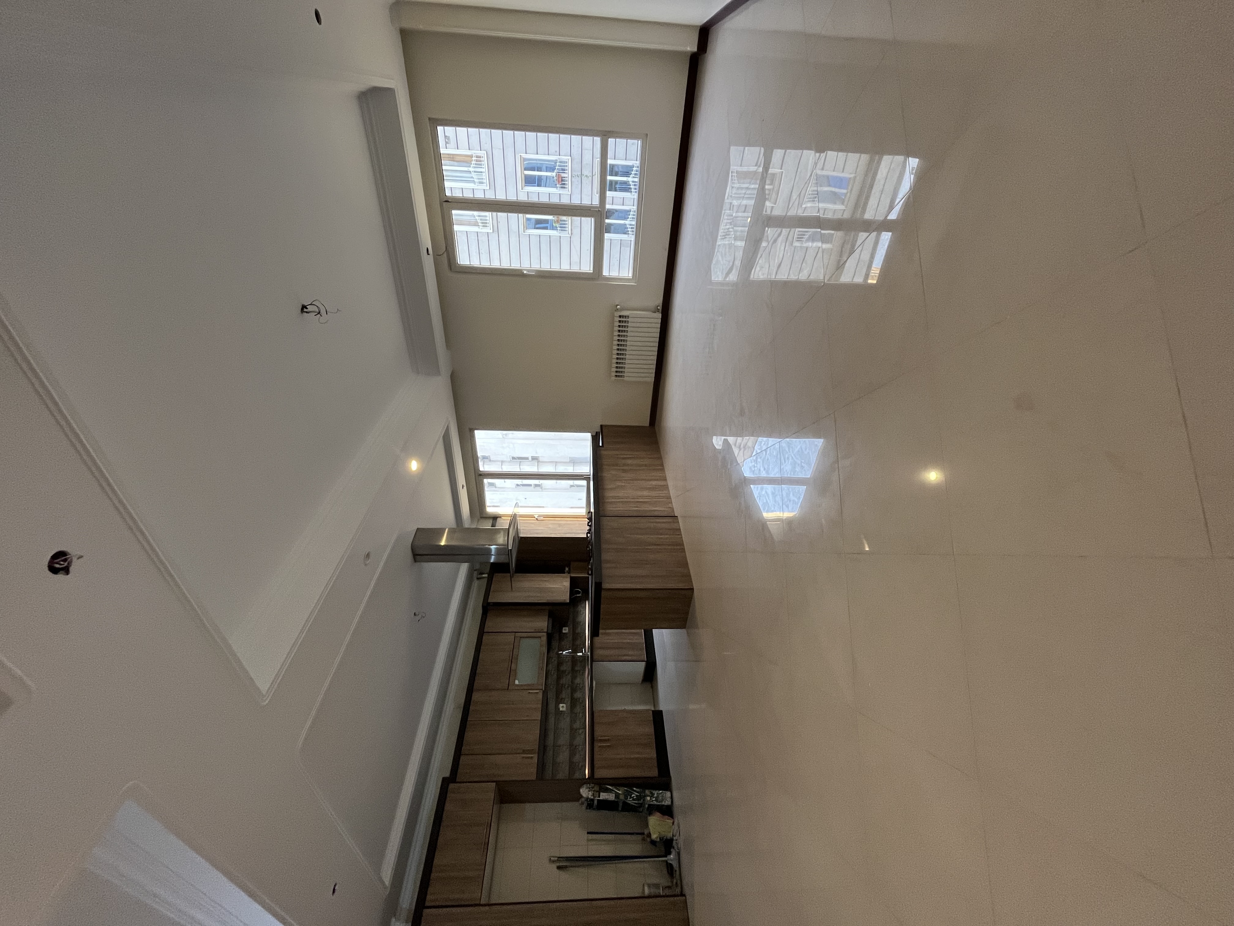 فروش آپارتمان 115 متر دیباجی به آفتاب 2پارکینگ سندی