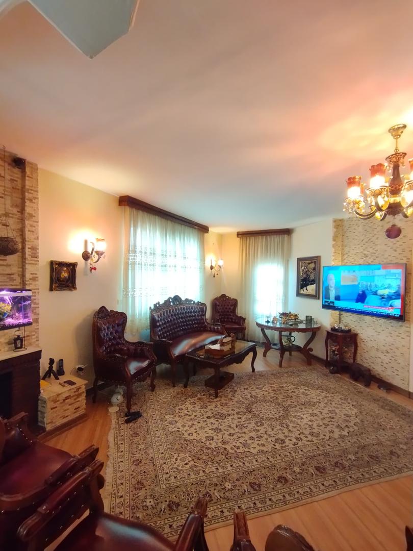 فروش آپارتمان 85 متر قلهک غرق نور