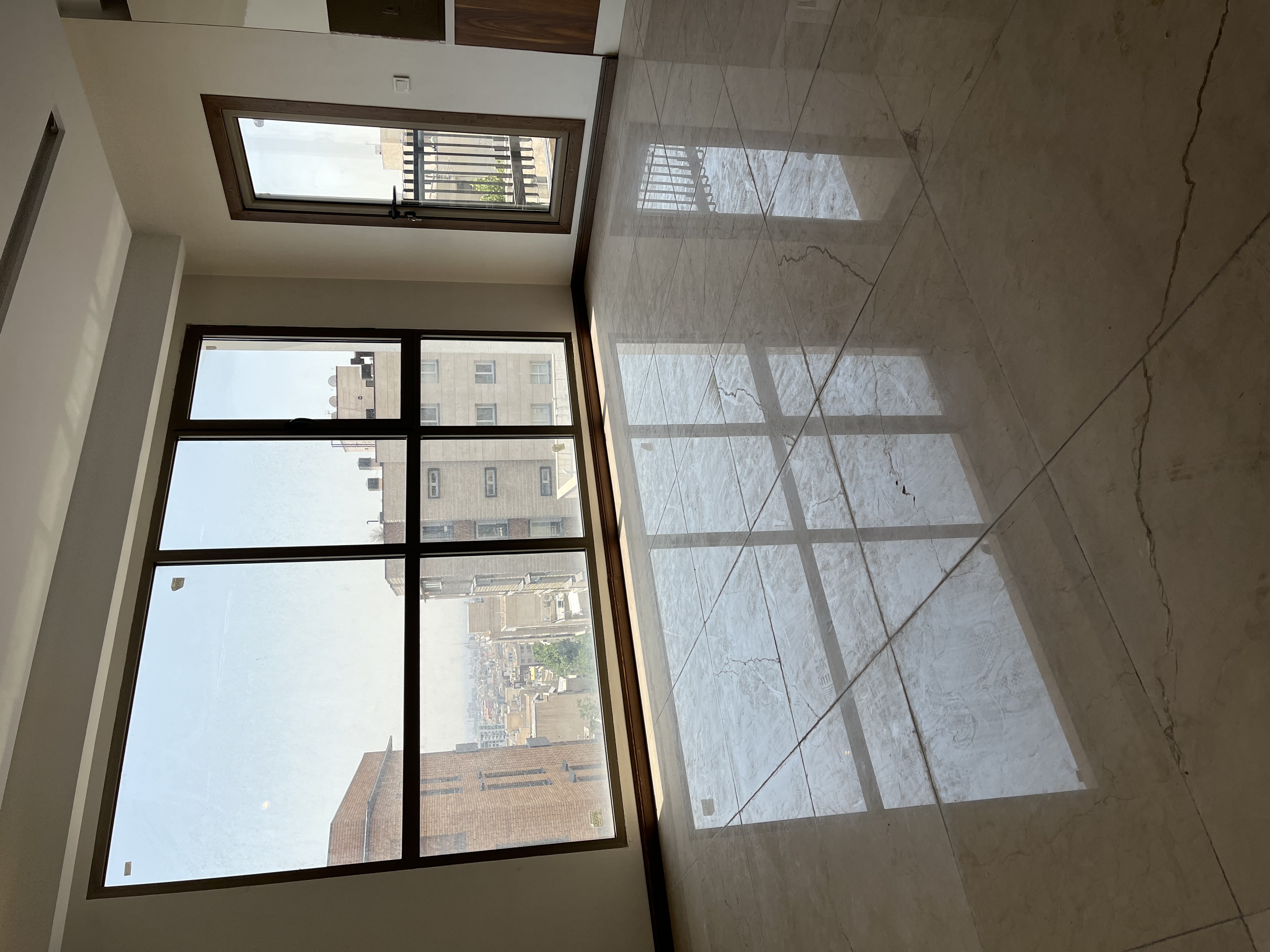فروش آپارتمان 130 متر منظریه 2 پارکینگ سندی تاپ لوکیشن