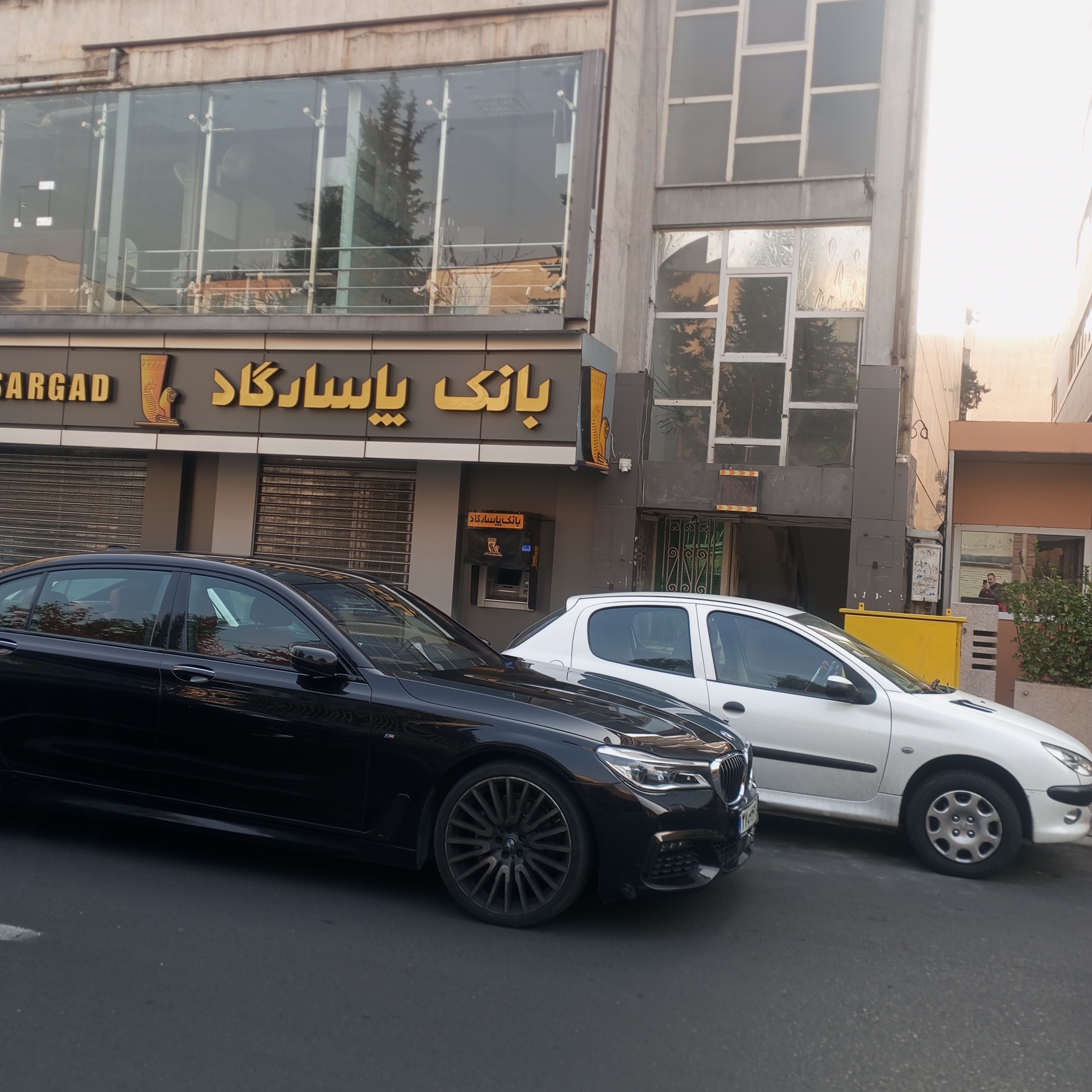 165 متر، شیک و تمیز، بر اصلی ظفر