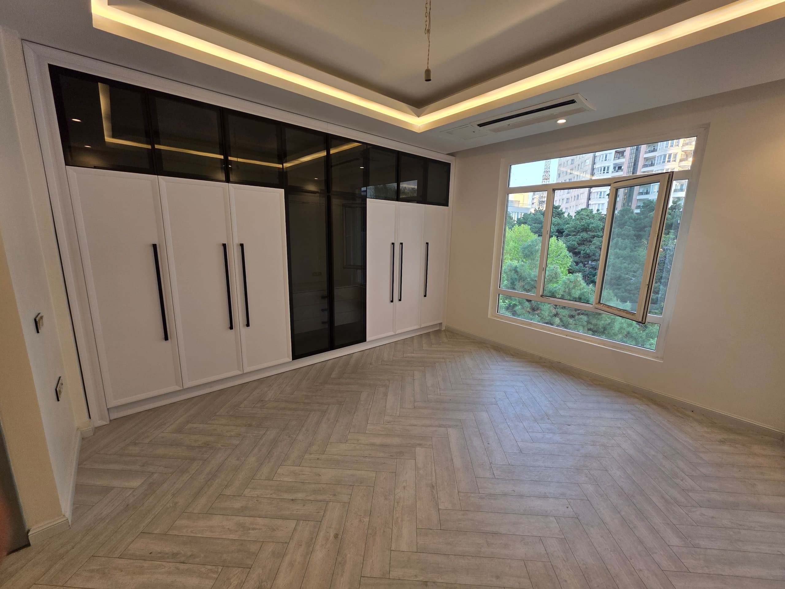 فروش آپارتمان 178 متر  الهیه  کلید نخورده  با مشاعات آبی