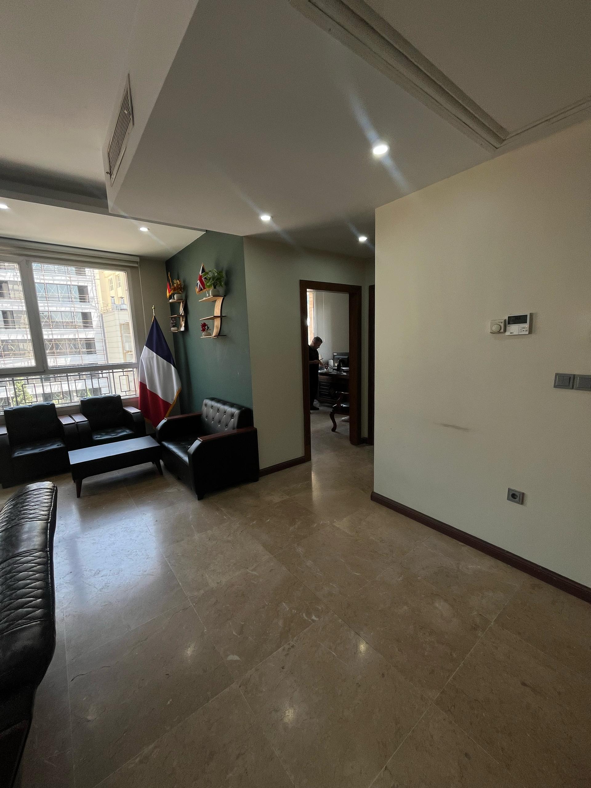 اجاره اداری 100متر اندرزگو