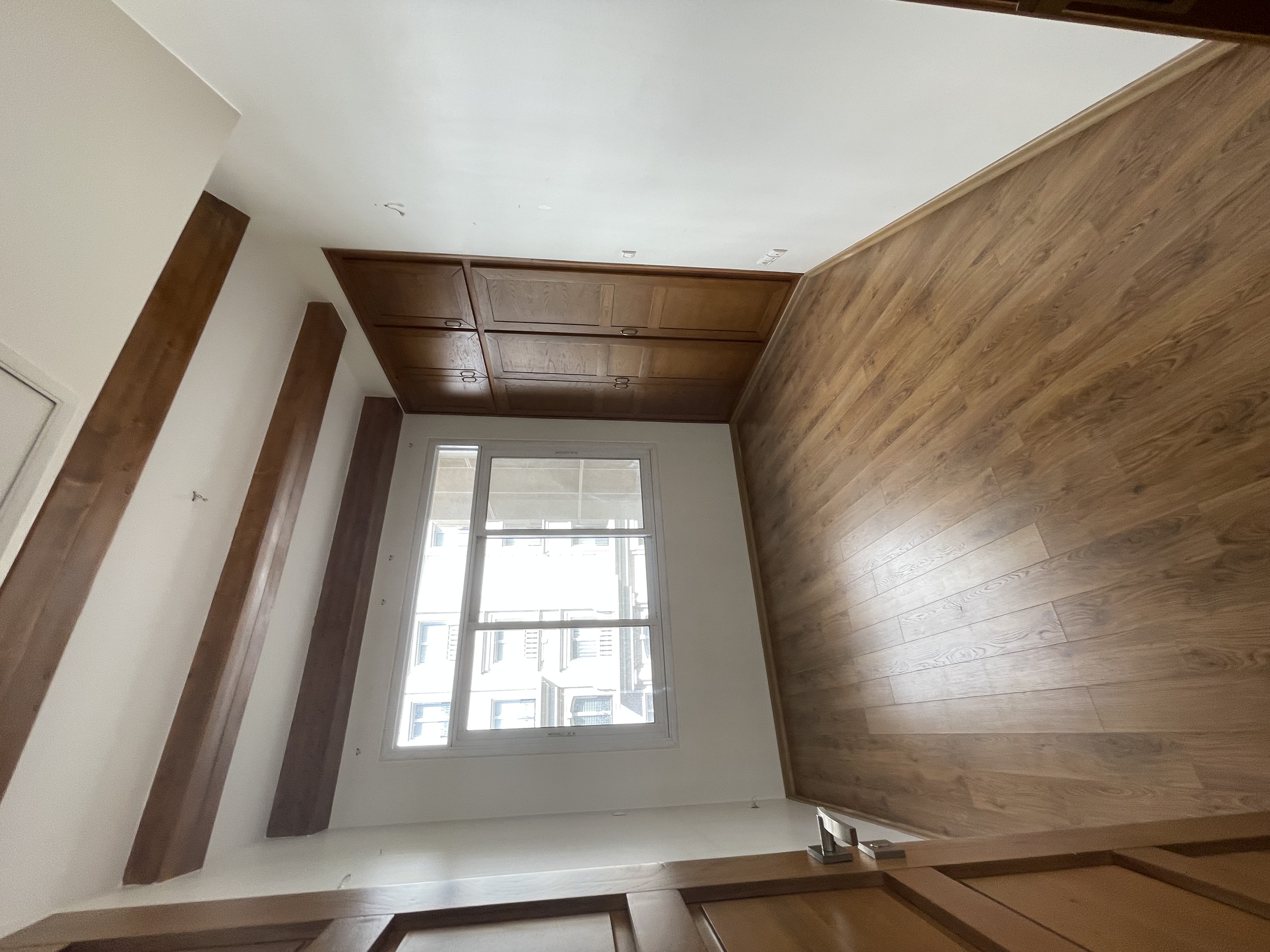 فروش آپارتمان 180 متر اندرزگو غرق نور