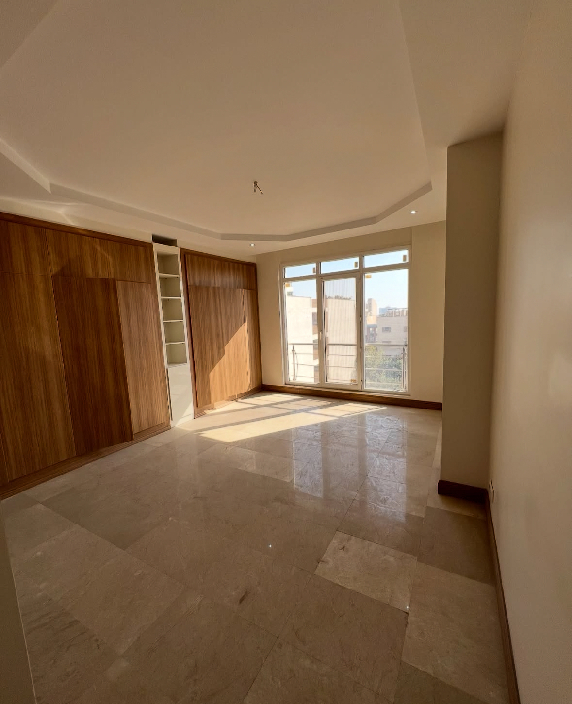 فروش آپارتمان 160 متر قلهک تراس بزرگ با ویو رویایی