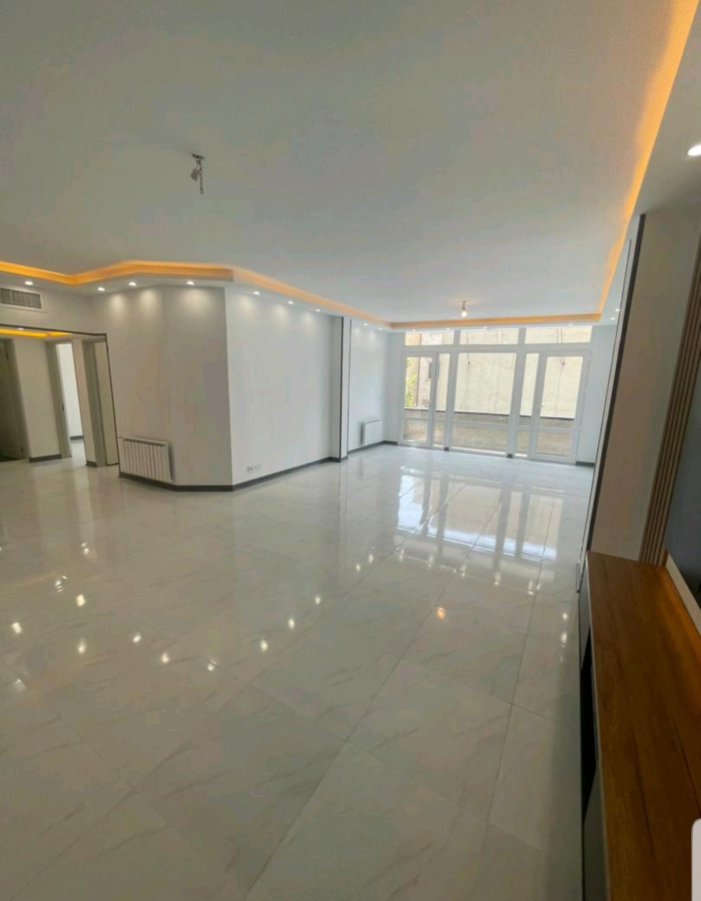 فروش آپارتمان 122 متر دولت مشاعات آبی
