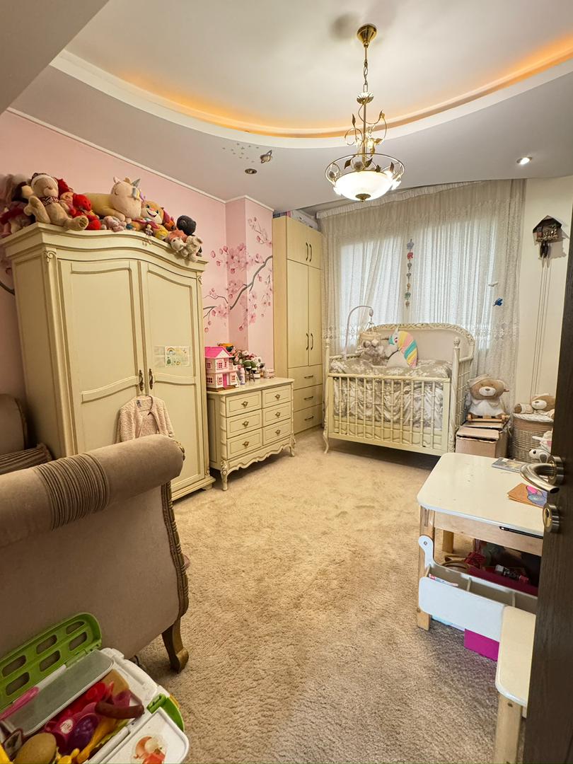 فروش آپارتمان 130 متر آجودانیه تاپ لوکیشن