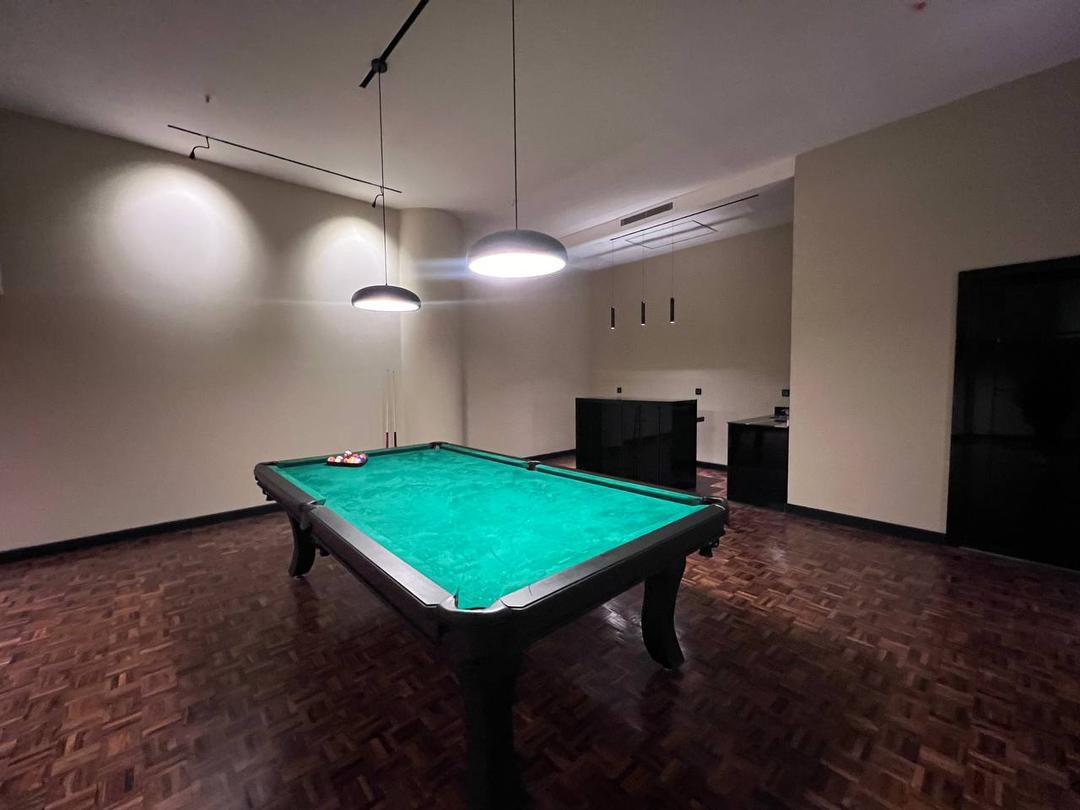 فروش آپارتمان فرمانیه 200 متر 3 خواب برج باغ