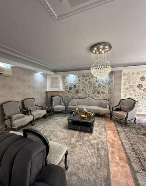 فروش 140 متر آپارتمان قلب دیباجی خوش نقشه نورگیر