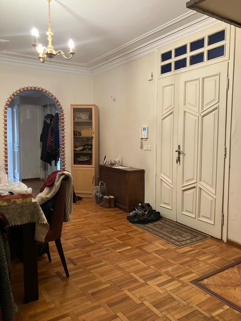 اجاره آپارتمان 130 متر آجودانیه بی نقص