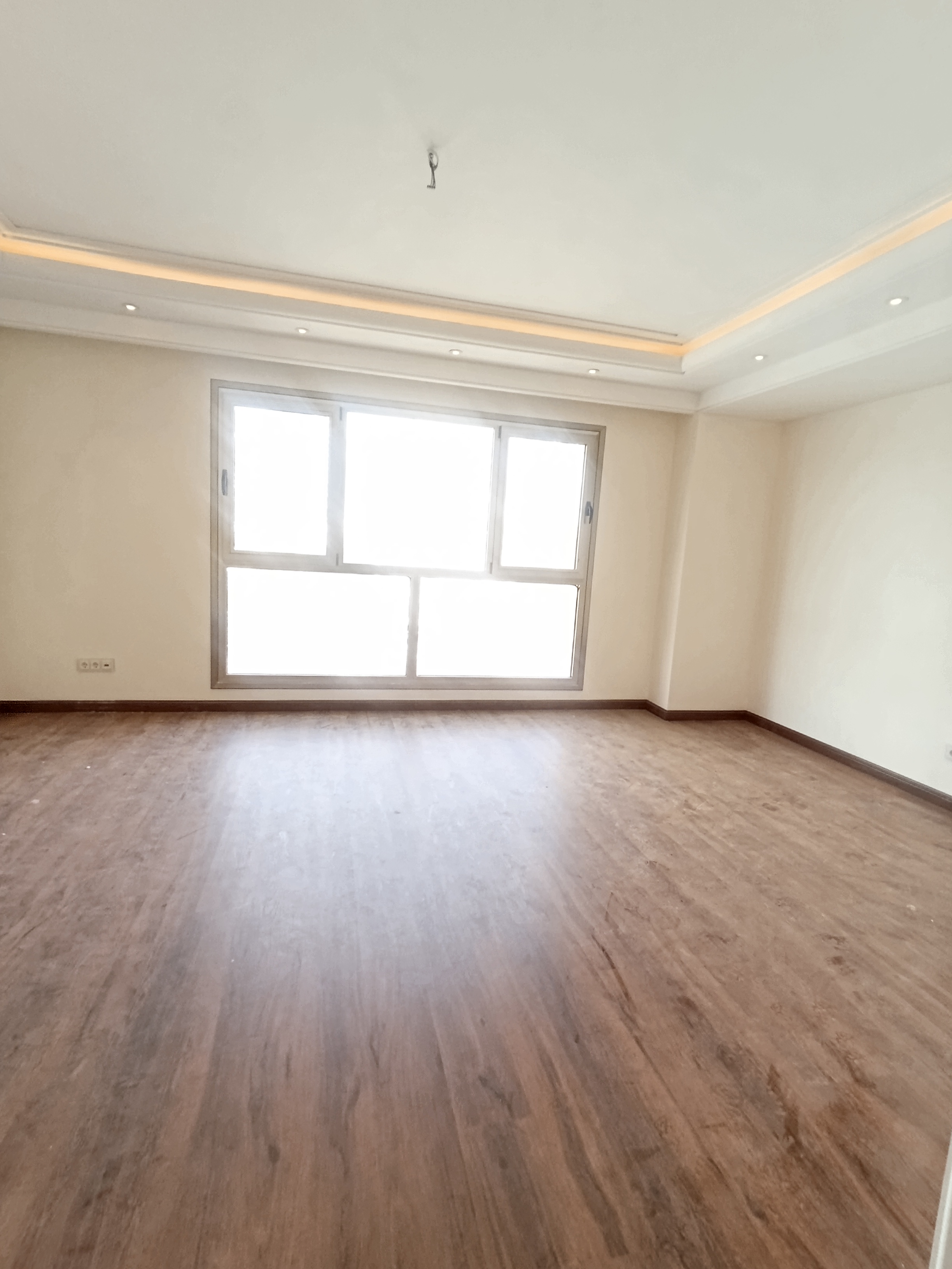 اجاره اداری 150متر نیاوران