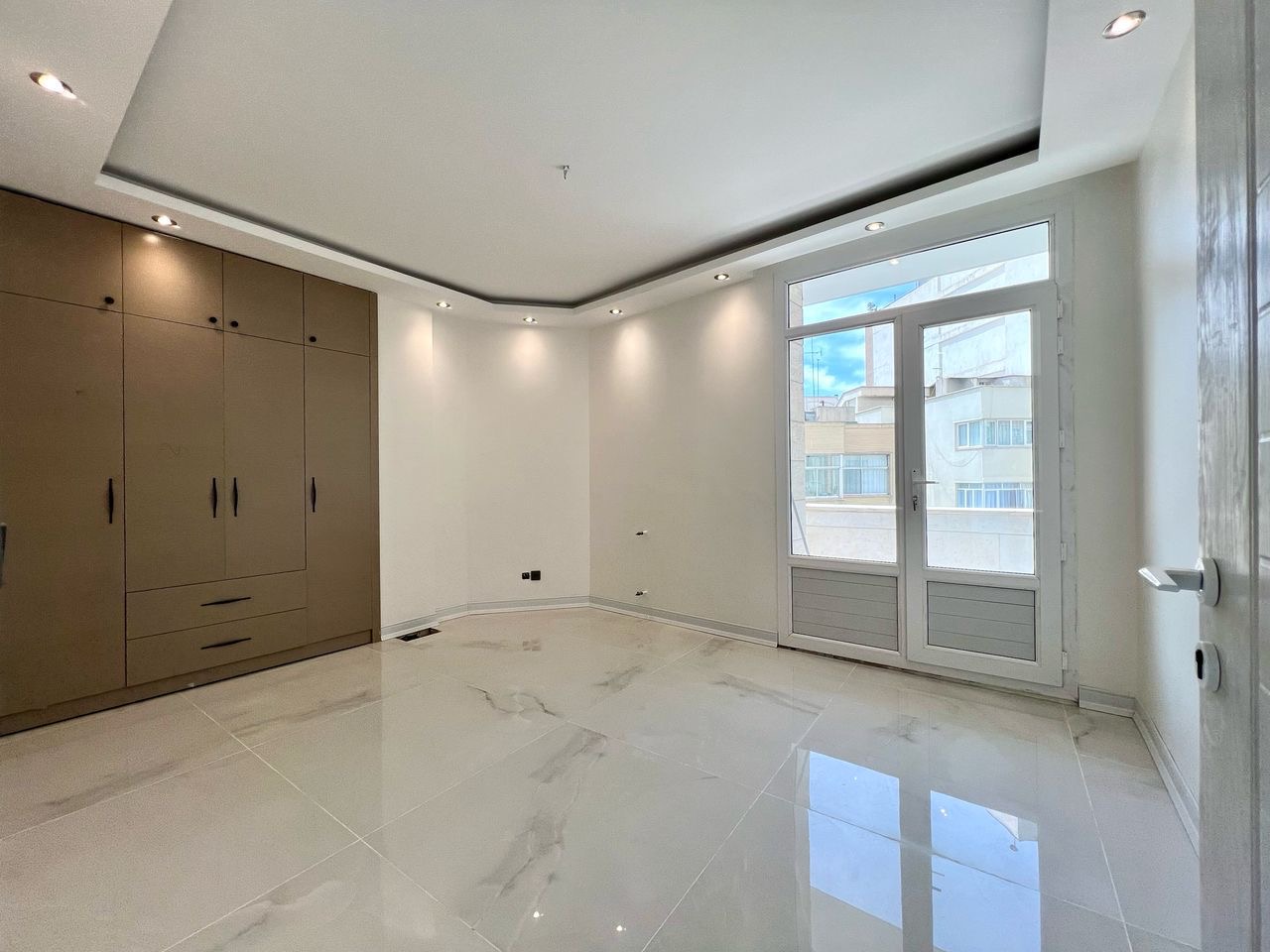 فروش آپارتمان 3 خواب 180 متر قیطریه