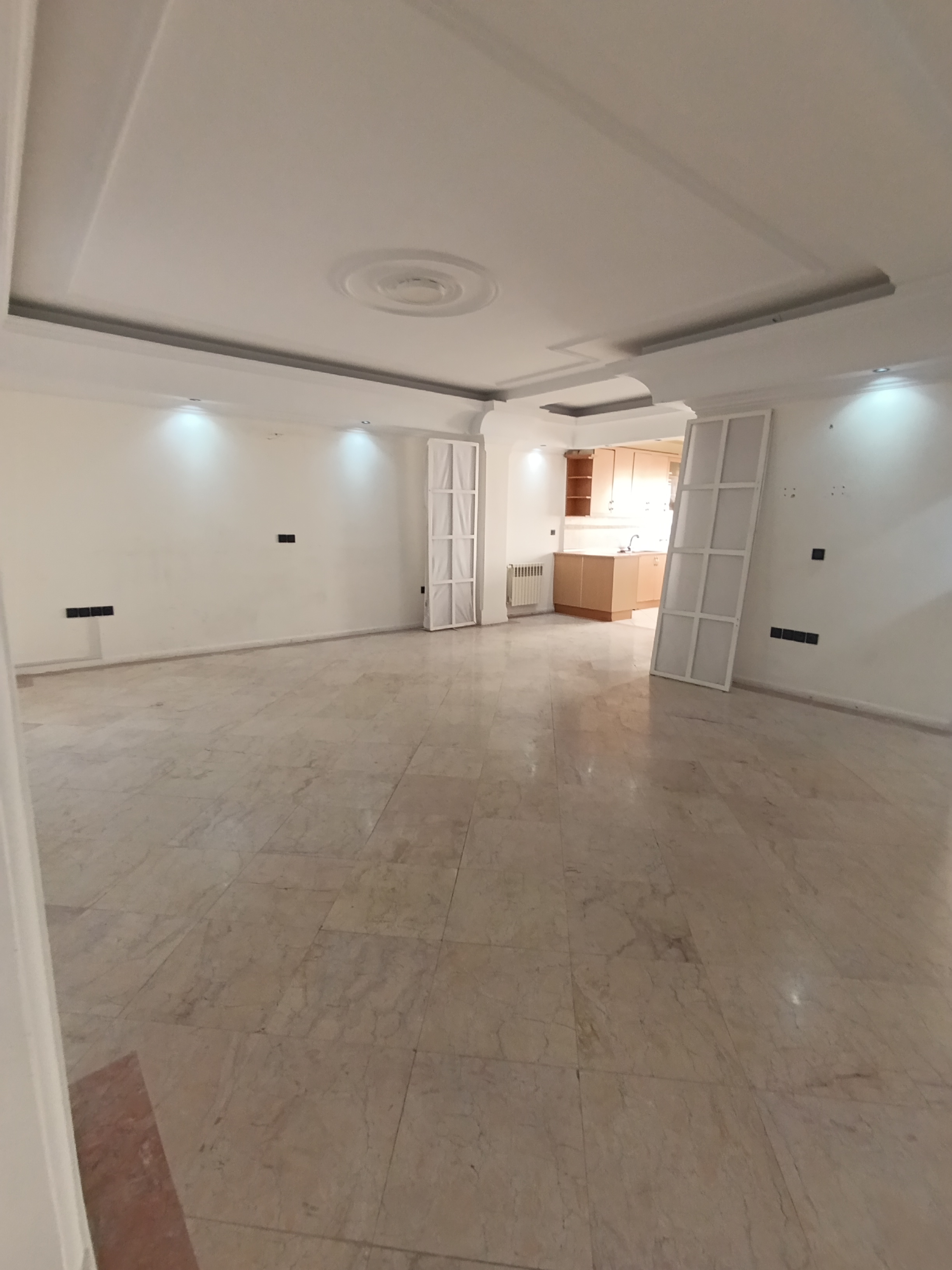 اجاره اداری 115متر اندرزگو‌