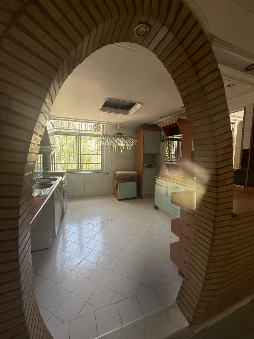 اجاره اداری 300متر فرمانیه