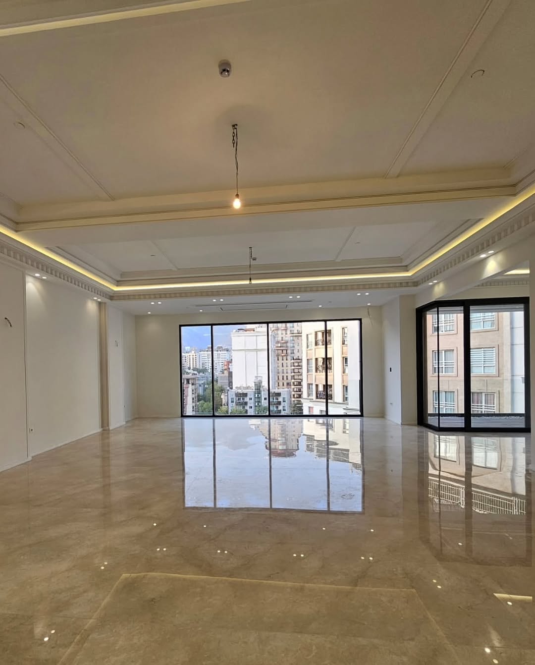 اجاره آپارتمان 240متر نیاوران  فول مشاعات پلان تفکیکی ورودی مجلل