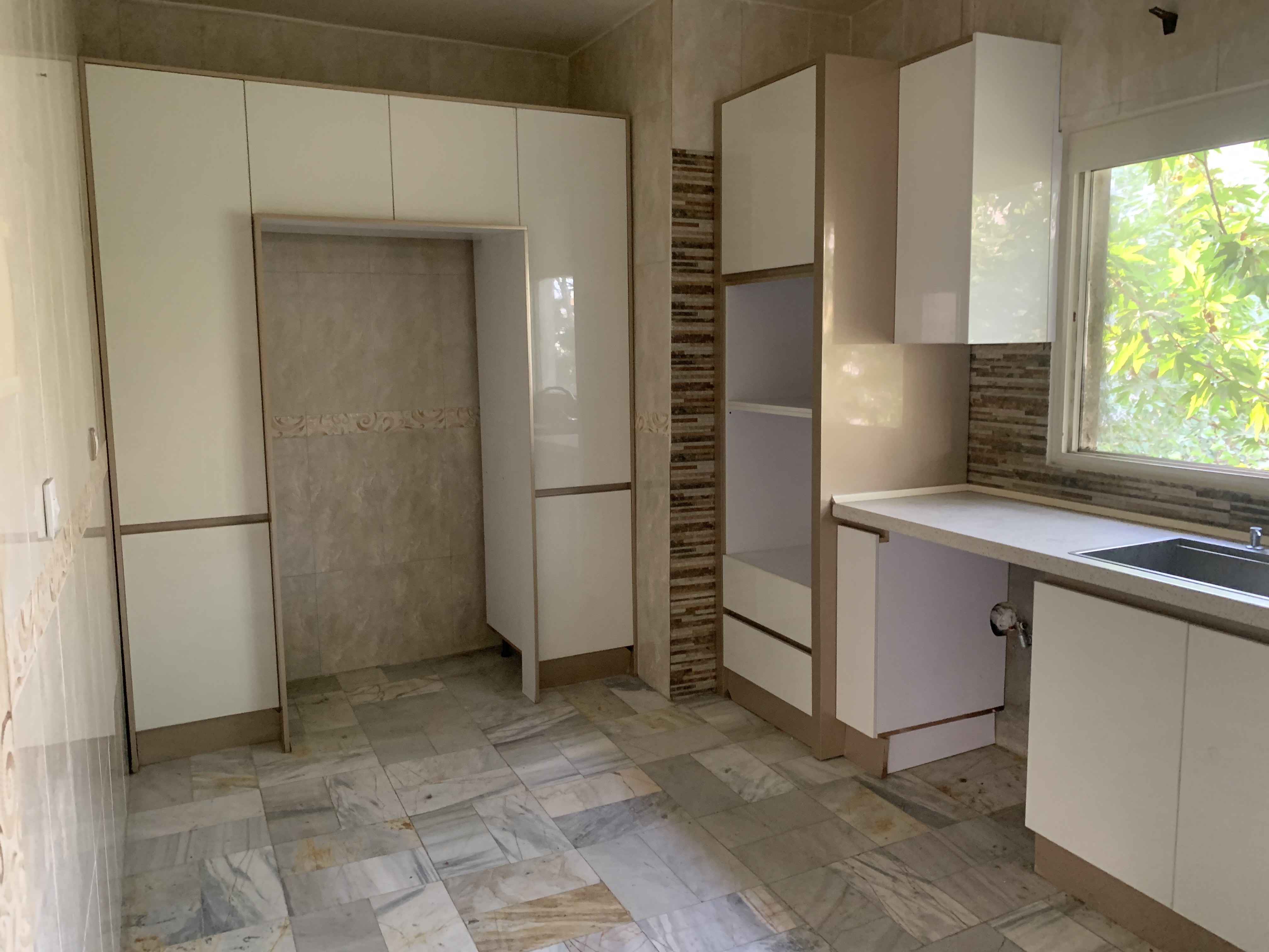 اجاره آپارتمان 122 متر قلهک تخلیه