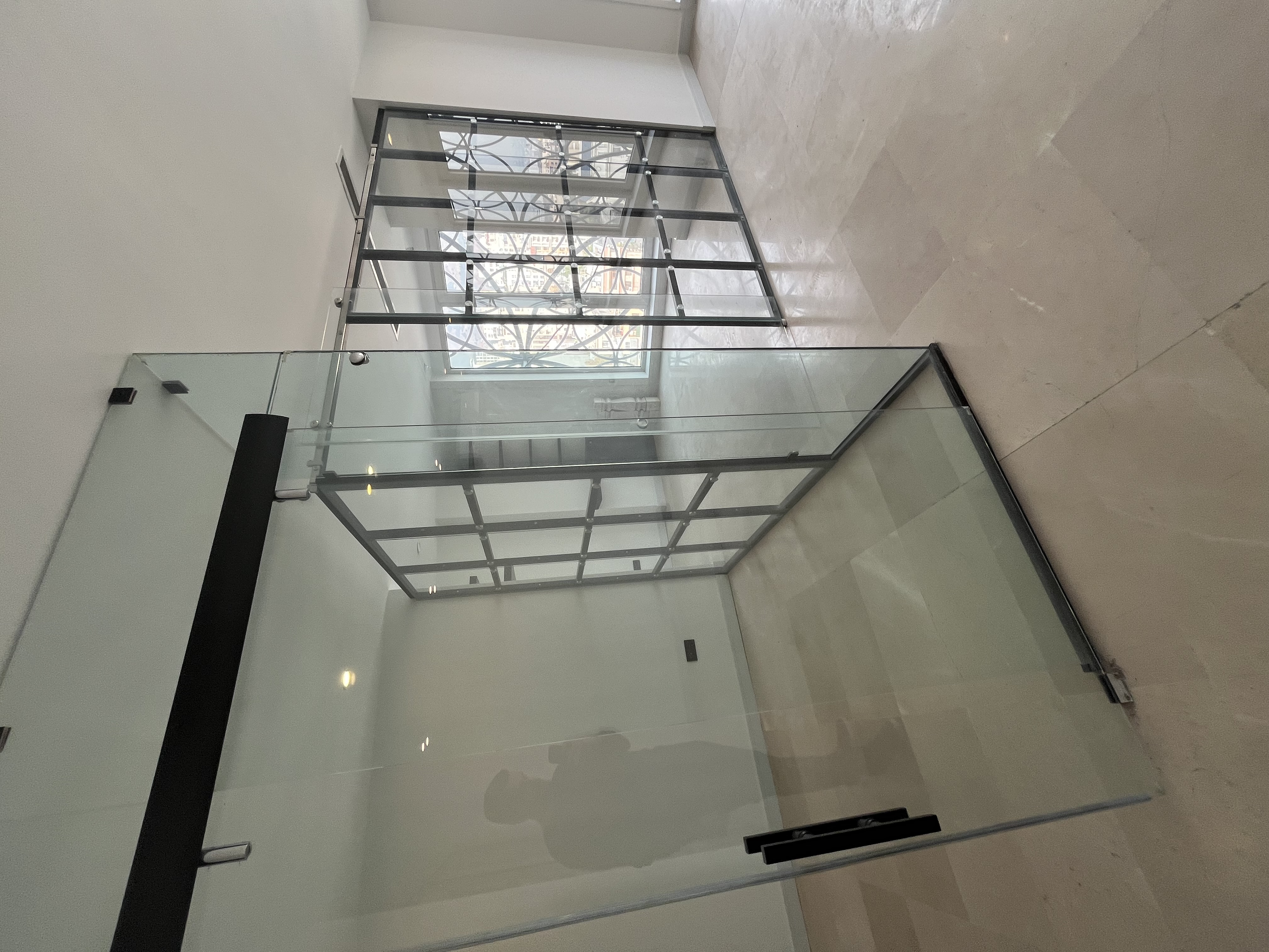 موقعیت اداری 80 متر در برج برند