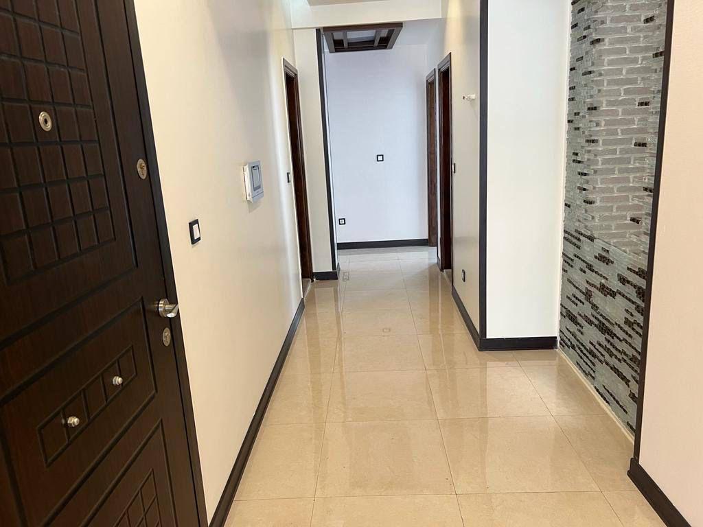 اجاره اپارتمان172 متری در نیاوران