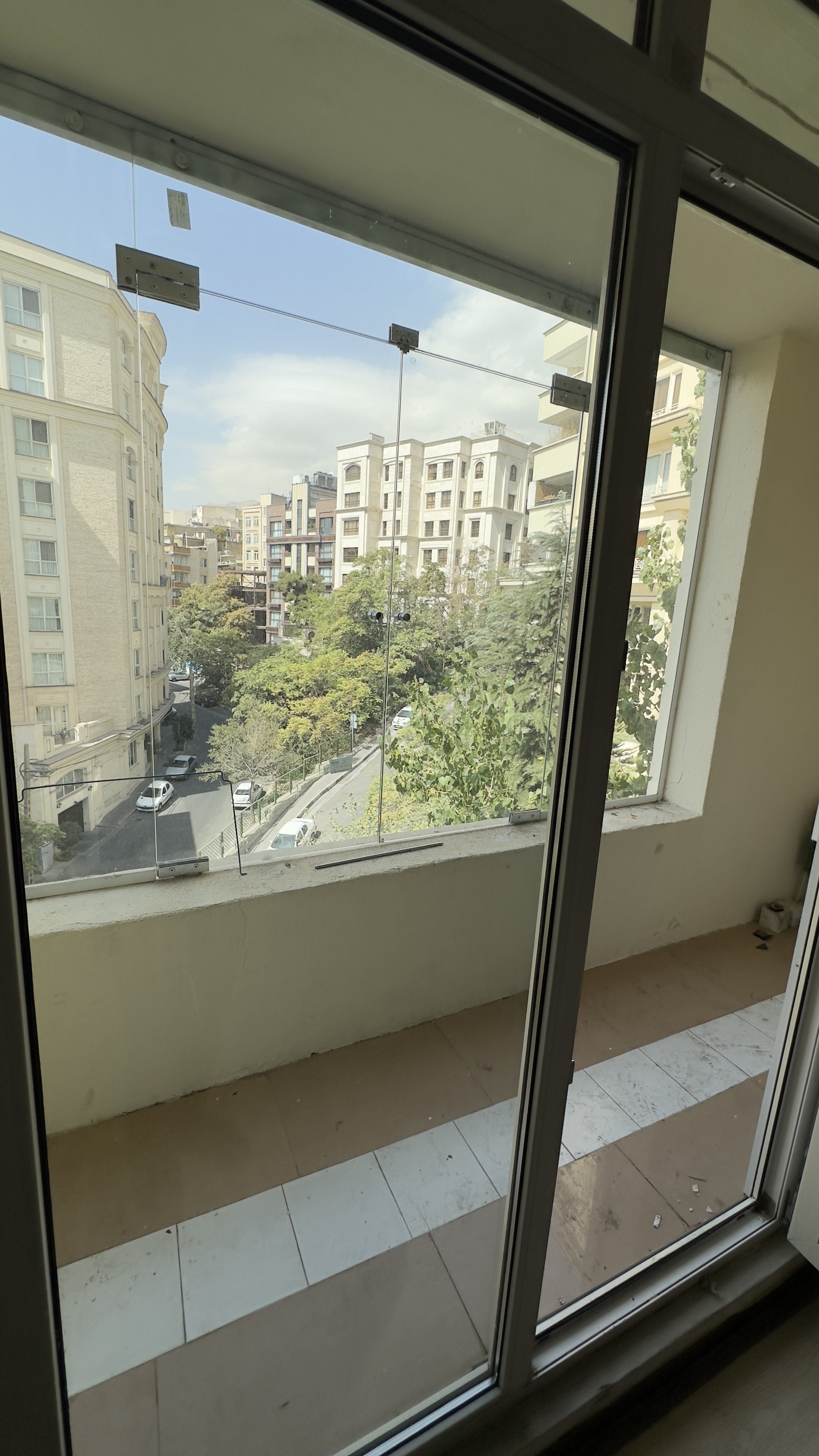 300 متر 4 خواب