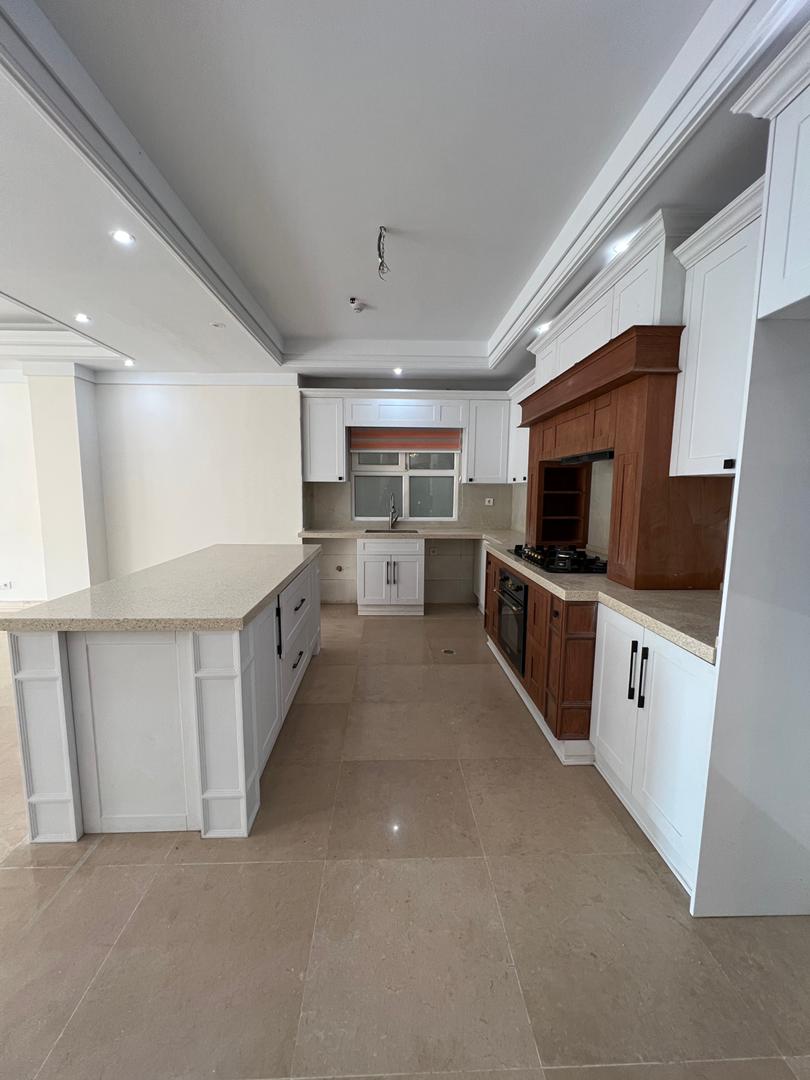 اجاره آپارتمان 250متر فرمانیه فول مشاعات