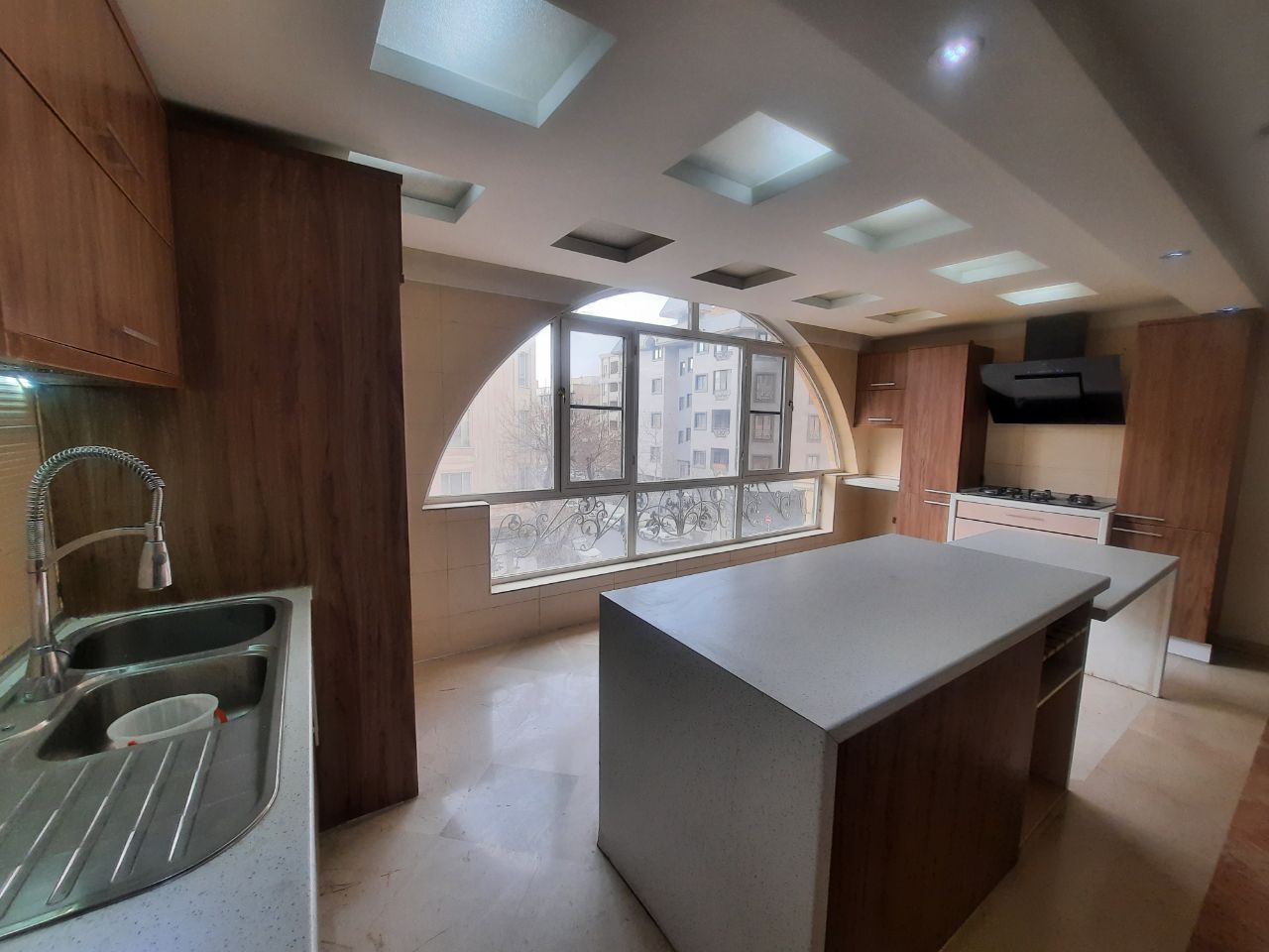 اجاره آپارتمان 121متر هفت حوض 3خواب خوش نقشه