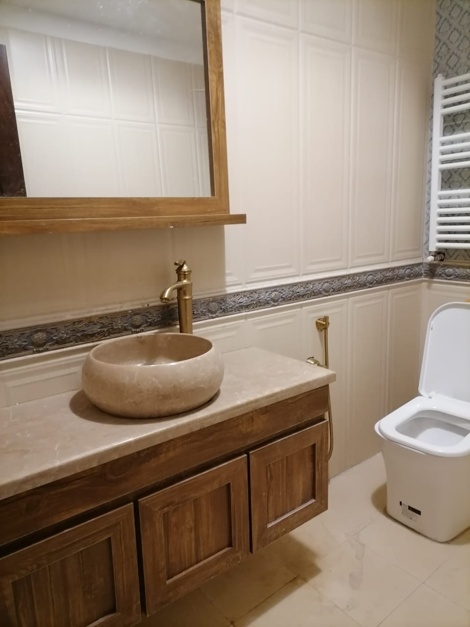 فروش آپارتمان 140 متر عطار دیباجی جنوبی