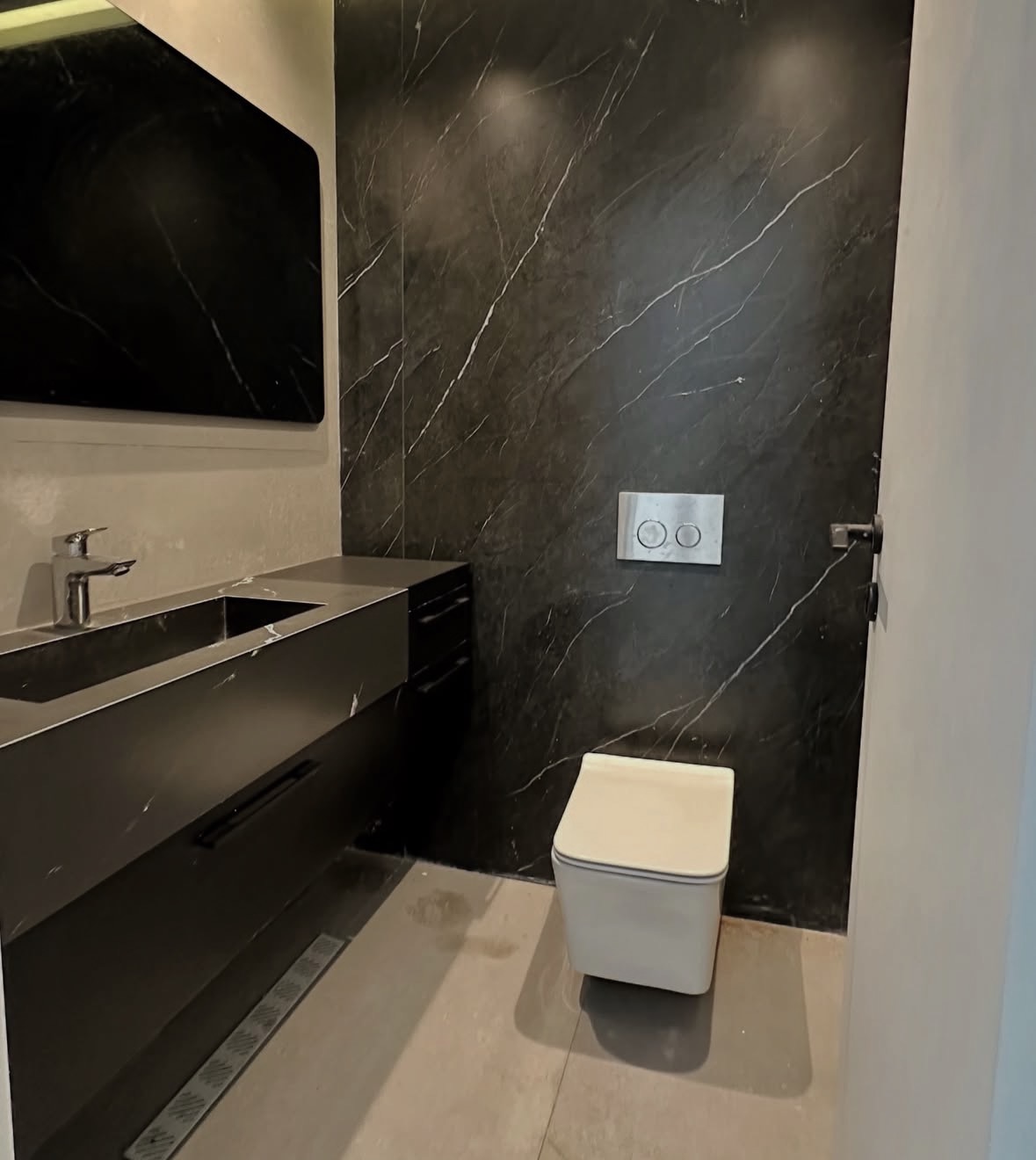 فروش آپارتمان 95 متر دولت نور جنوب 2 پارکینگ پلان مهندسی