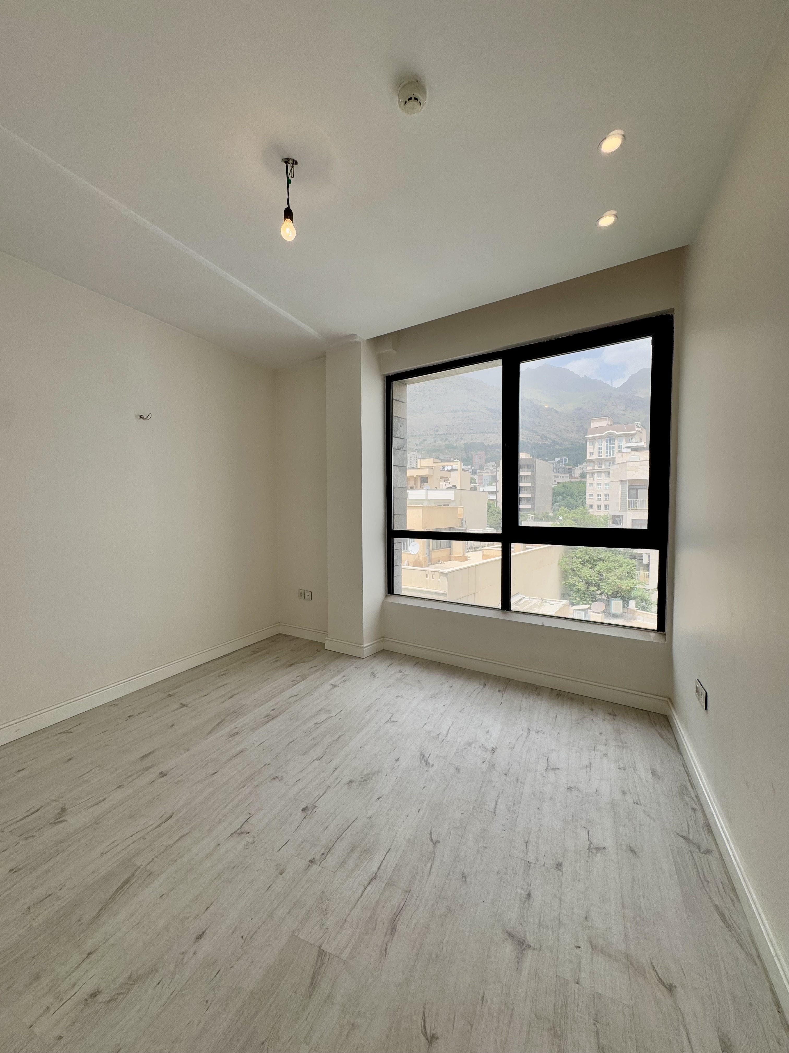 فروش آپارتمان 200 متر نیاوران تکواحدی