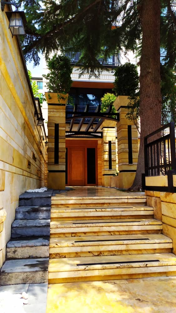 اجاره اپارتمان 230 متر اجودانیه
