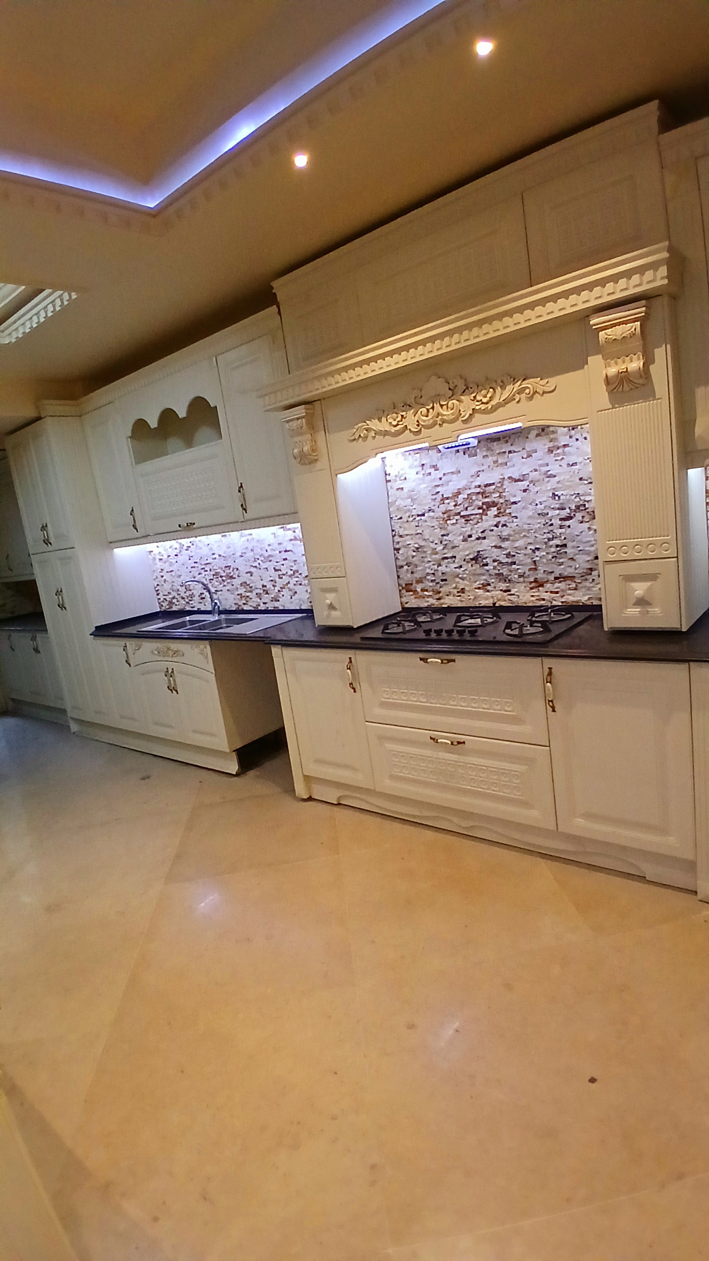 فروش آپارتمان 176 متر مدائن سه خواب فول امکانات