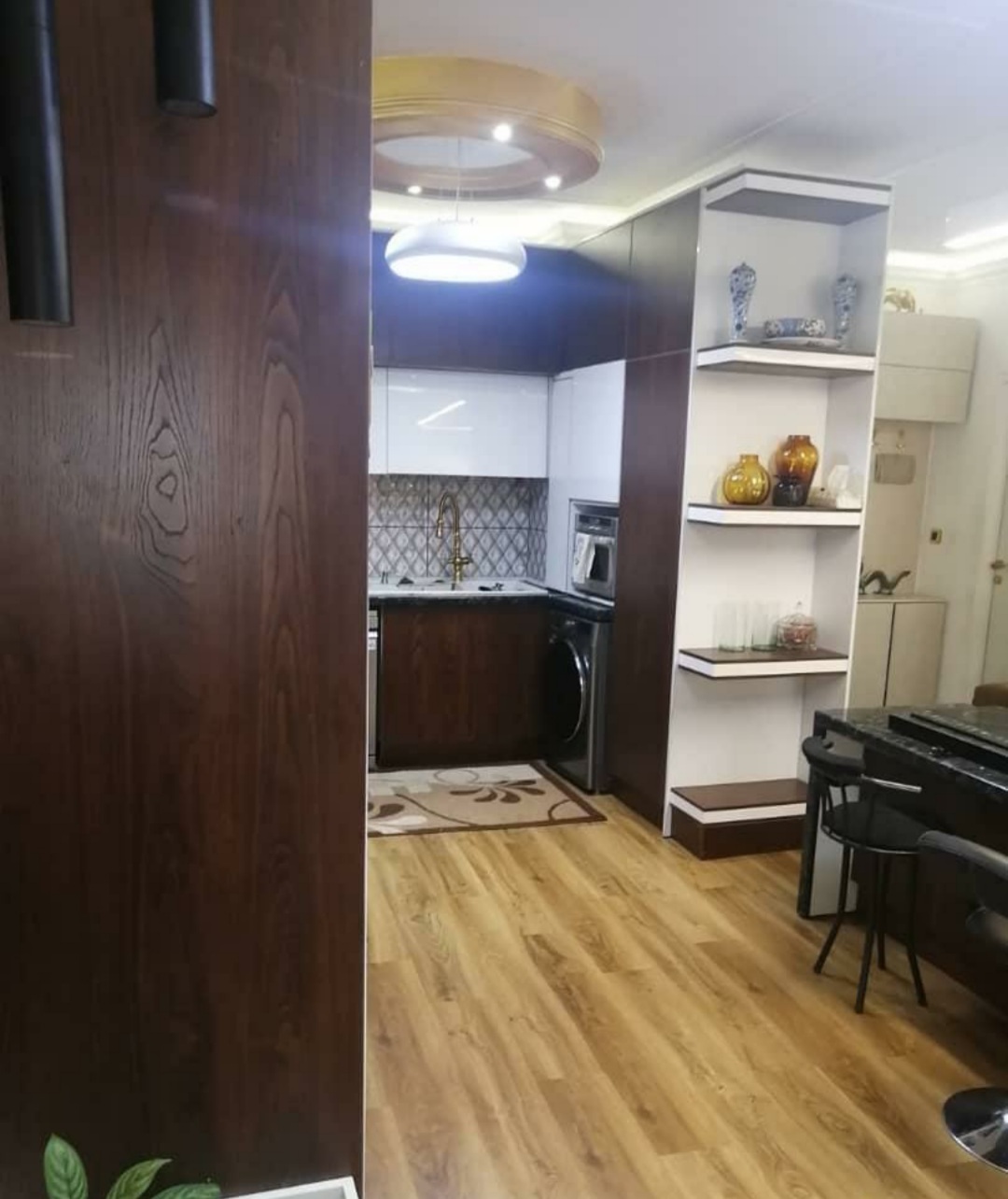 فروش آپارتمان 70متر قلهک 2خواب فول بازسازی شده فول امکانات
