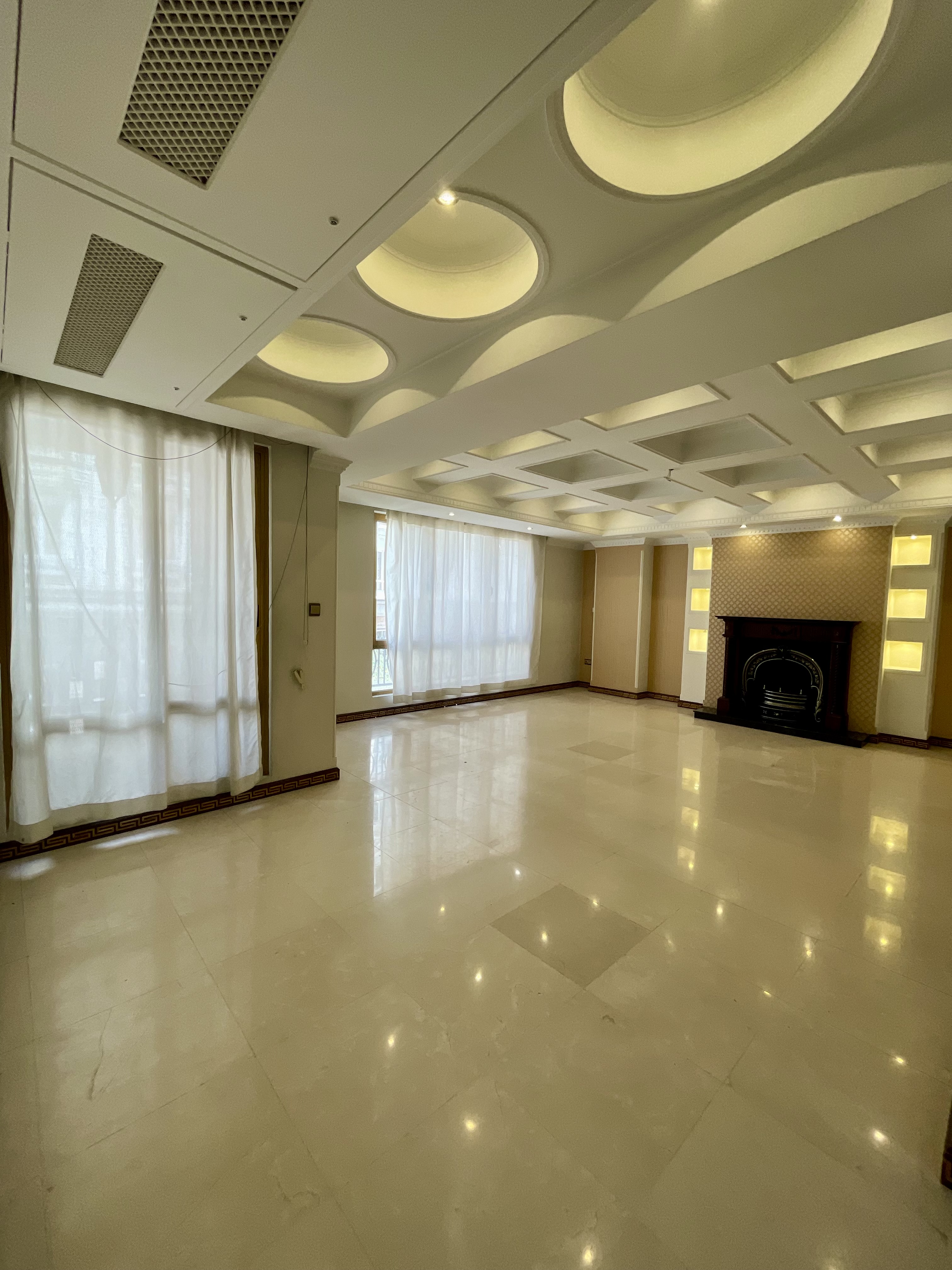 اجاره آپارتمان 270متر یاسر تاپ لوکیشن