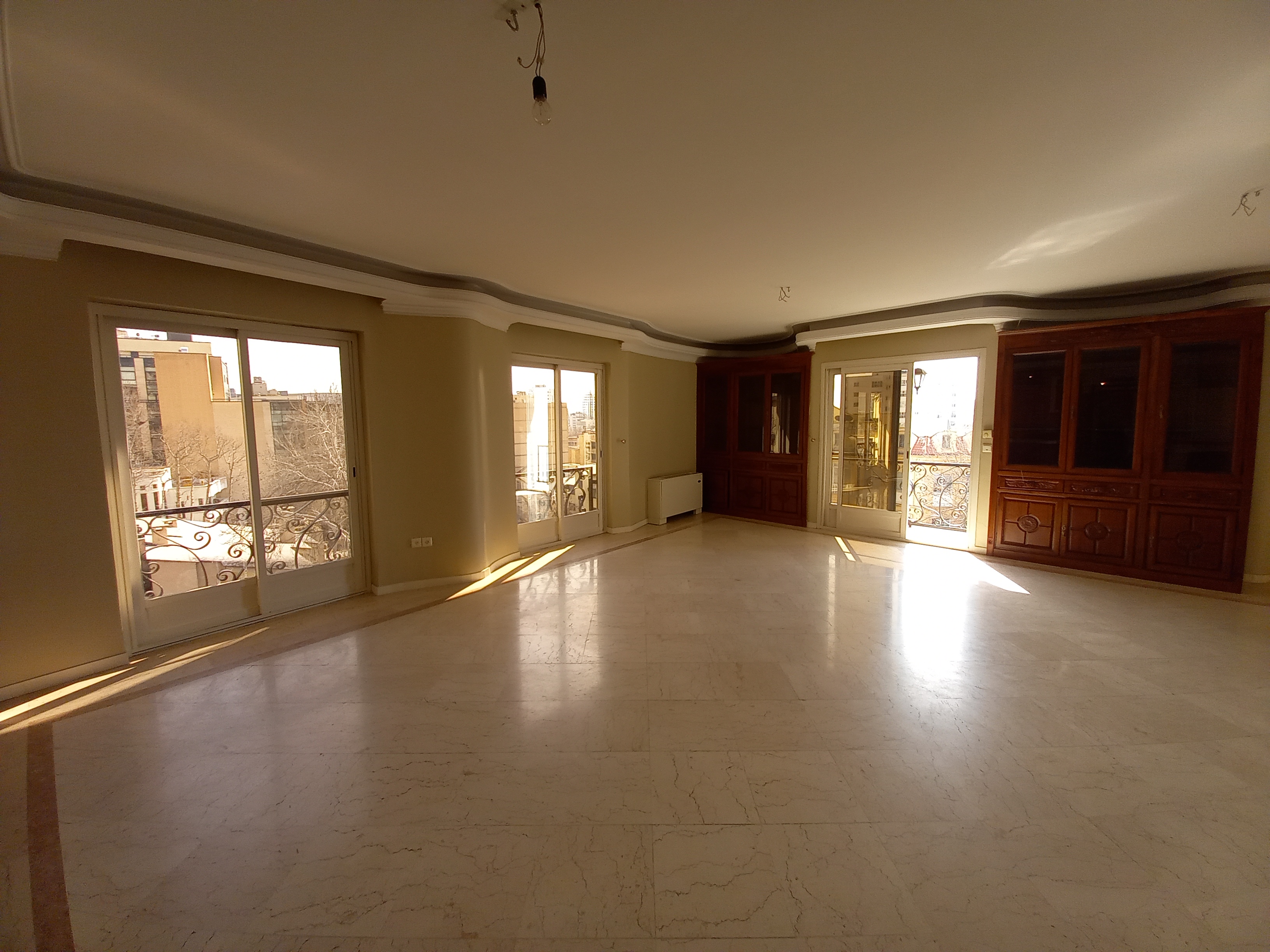فروش آپارتمان در فرمانیه غربی
