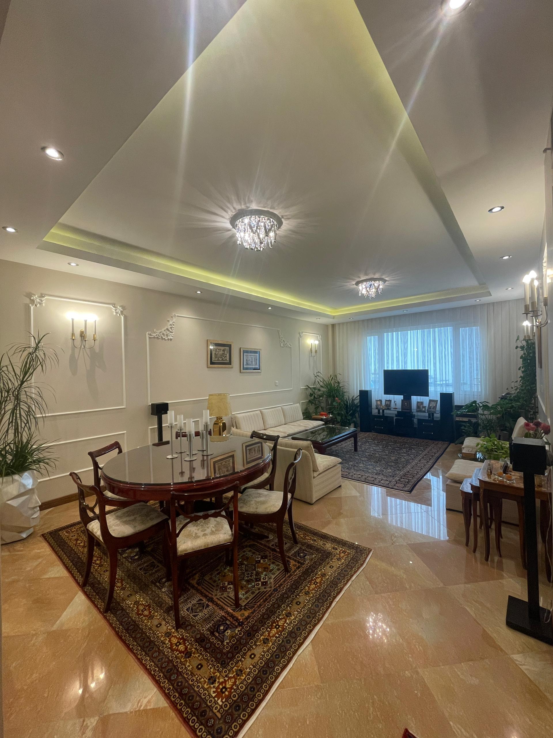 فروش آپارتمان 105 متر 2خواب فرمانیه فول امکانات