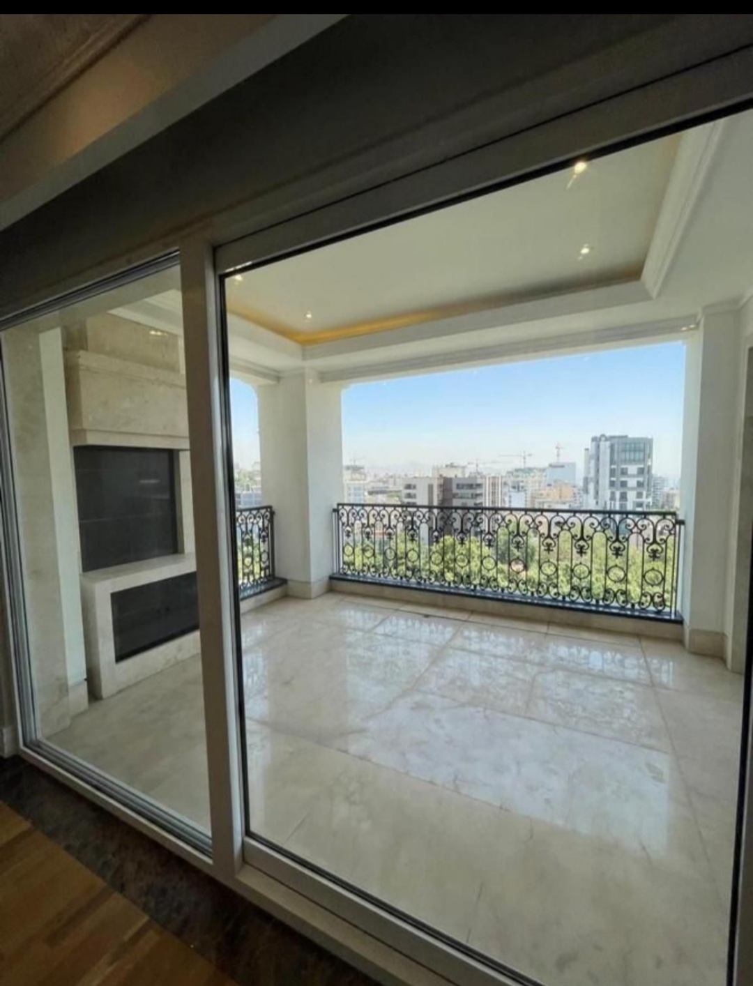 فروش آپارتمان 236 متر اقدسیه دید و لوکیشن