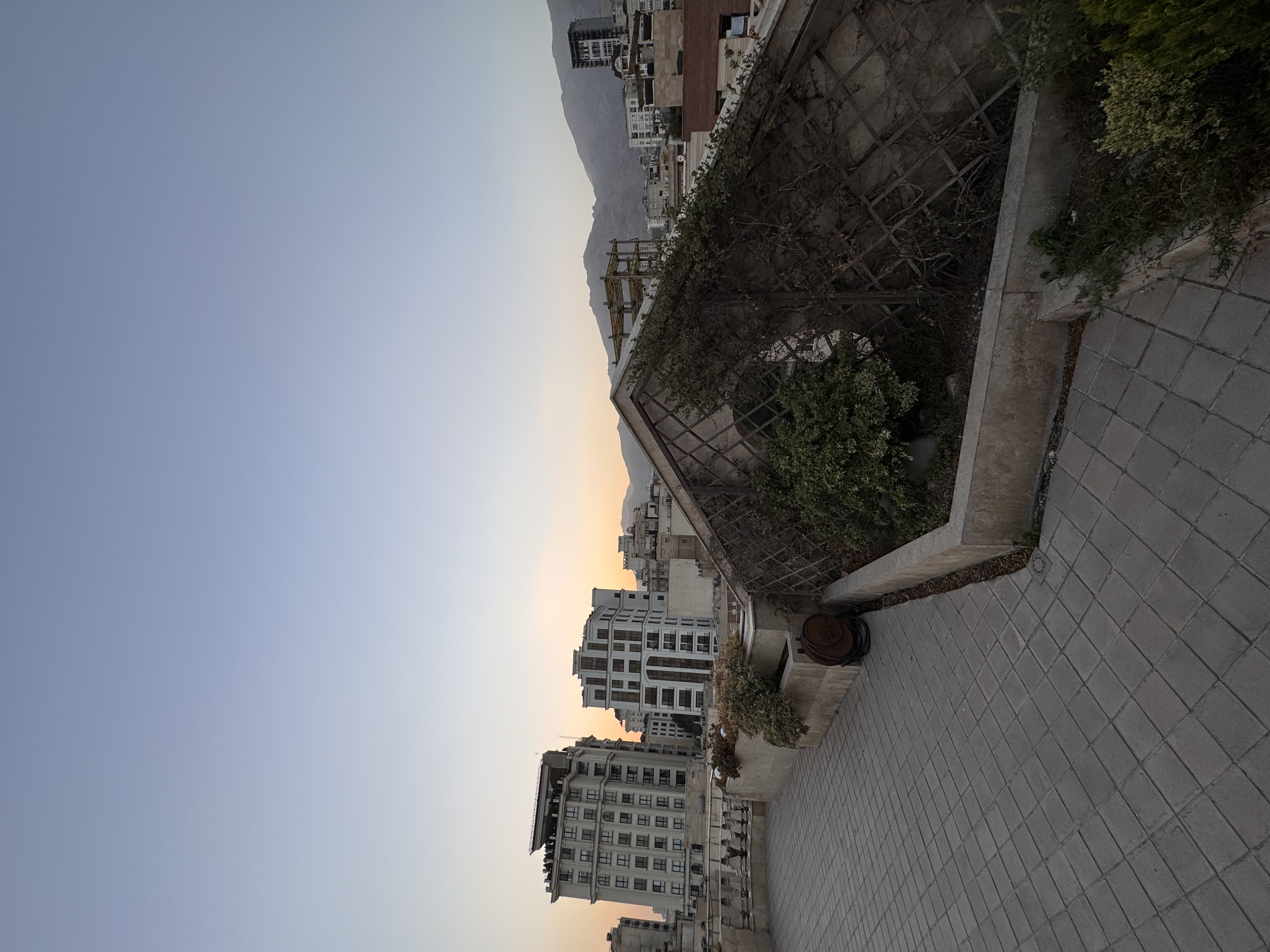 اجاره اپارتمان 215 متر فرمانیه روف