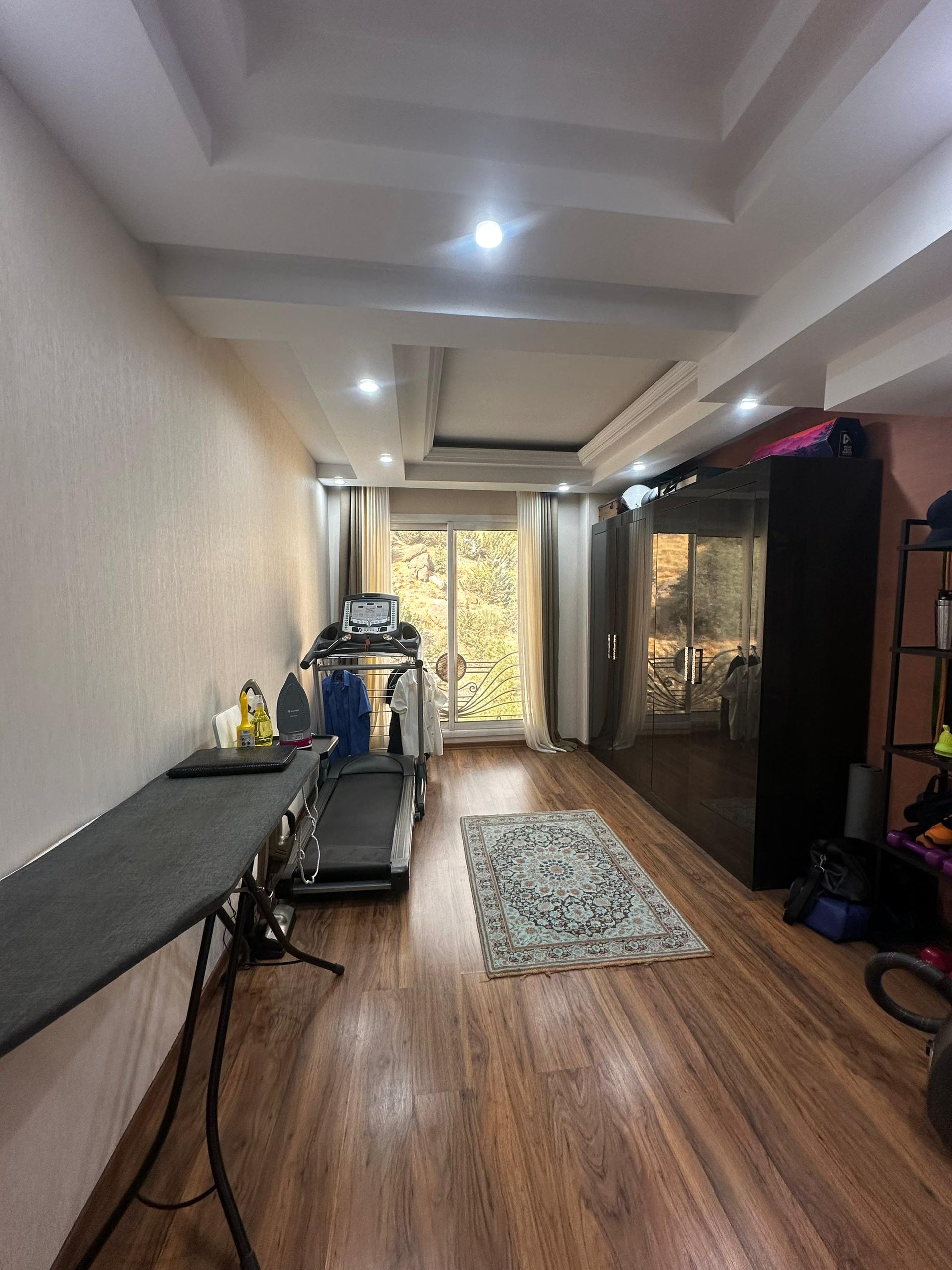 فروش آپارتمان 270 متر نیاوران طبقه هفتم فول مشاعات